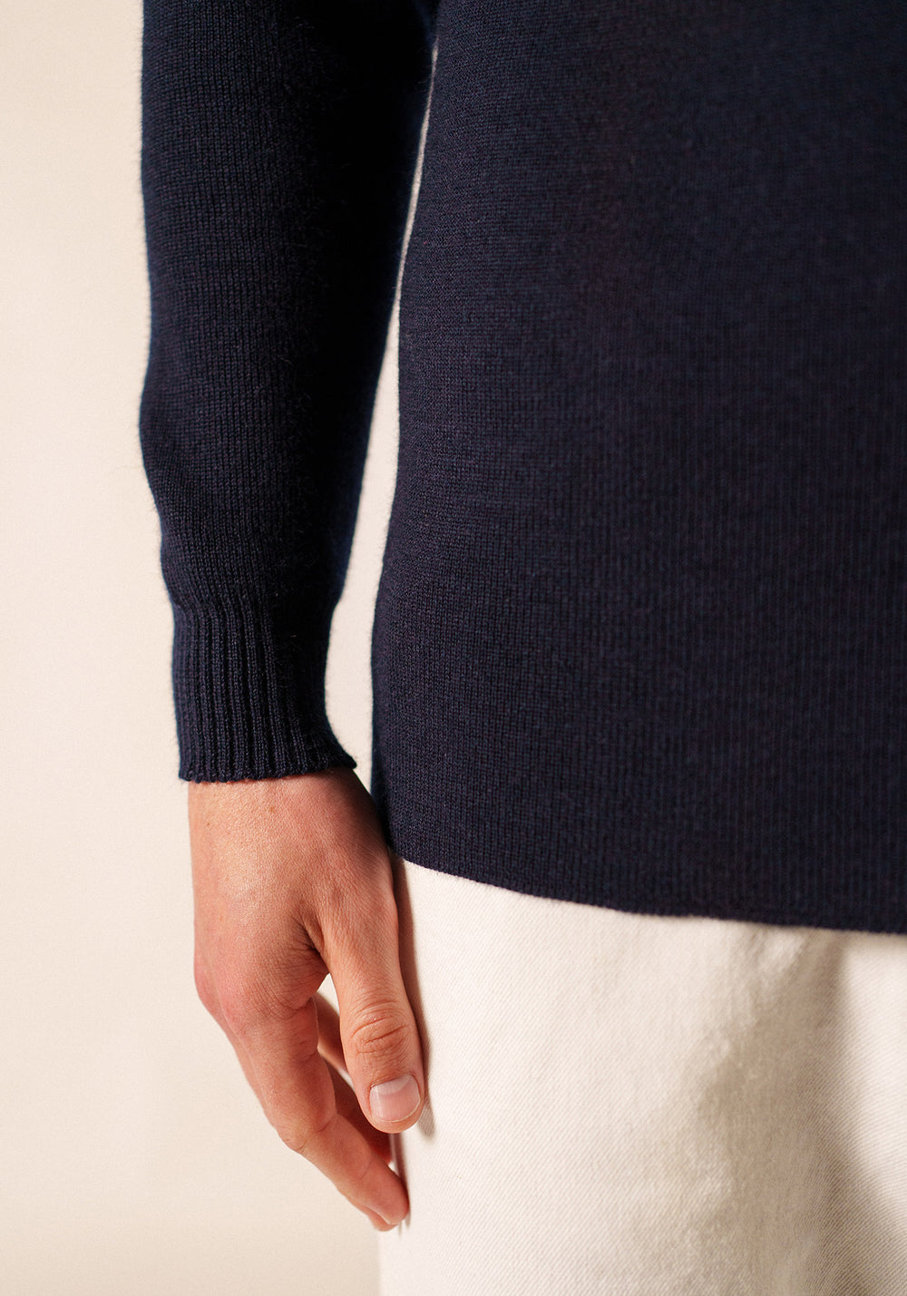 ROULE Wool Turtleneck (NAVY)