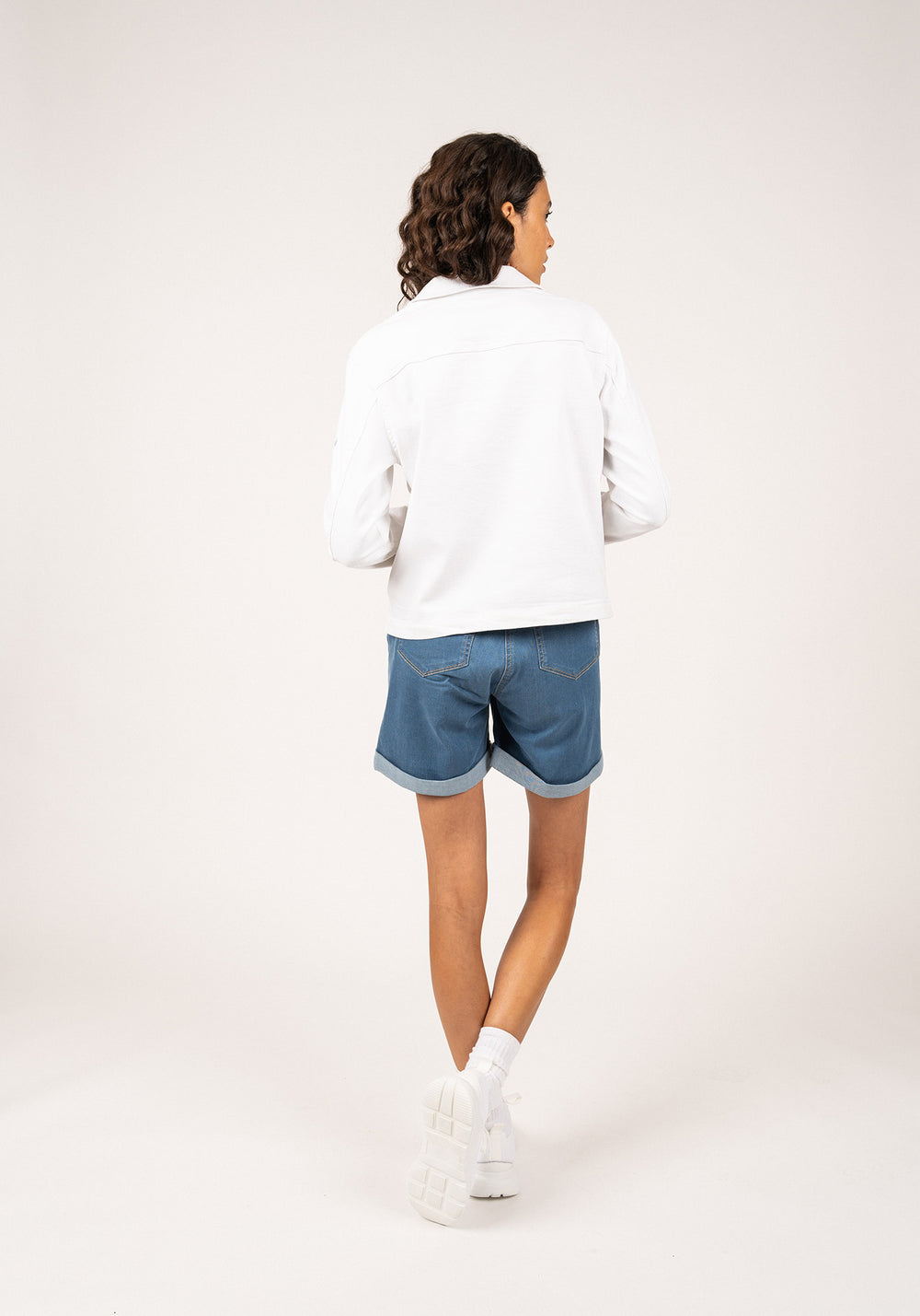 ST TEA Lightweight Jacket (WHITE)