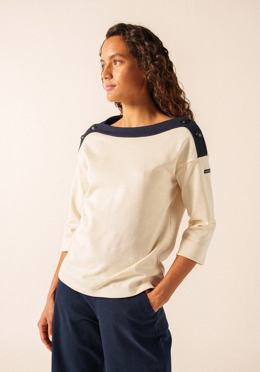 Latsia boatneck Tee x Isabelle Ballu (ECRU / NAVY)