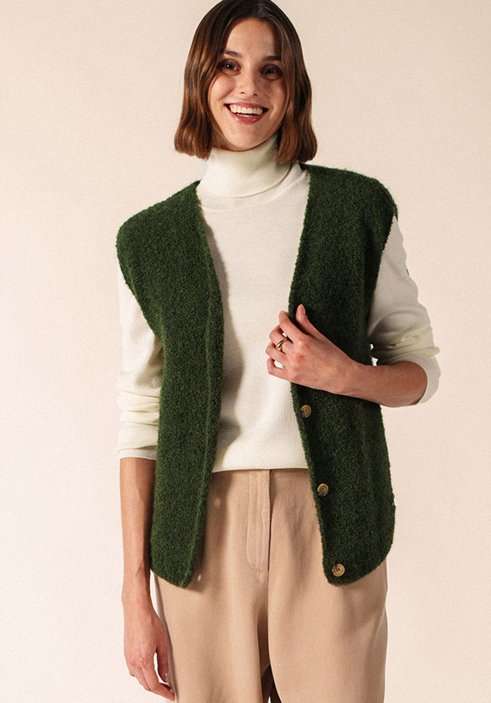 CADEAC Alpaca Sweater Vest (MOSS GREEN)