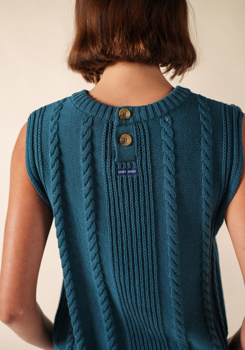 VAL D'AZUN Sweater Vest (COASTAL BLUE)