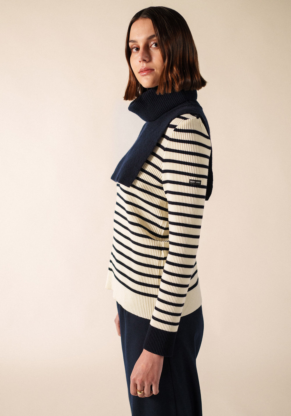 SCARF COLLAR in Wool (NAVY)