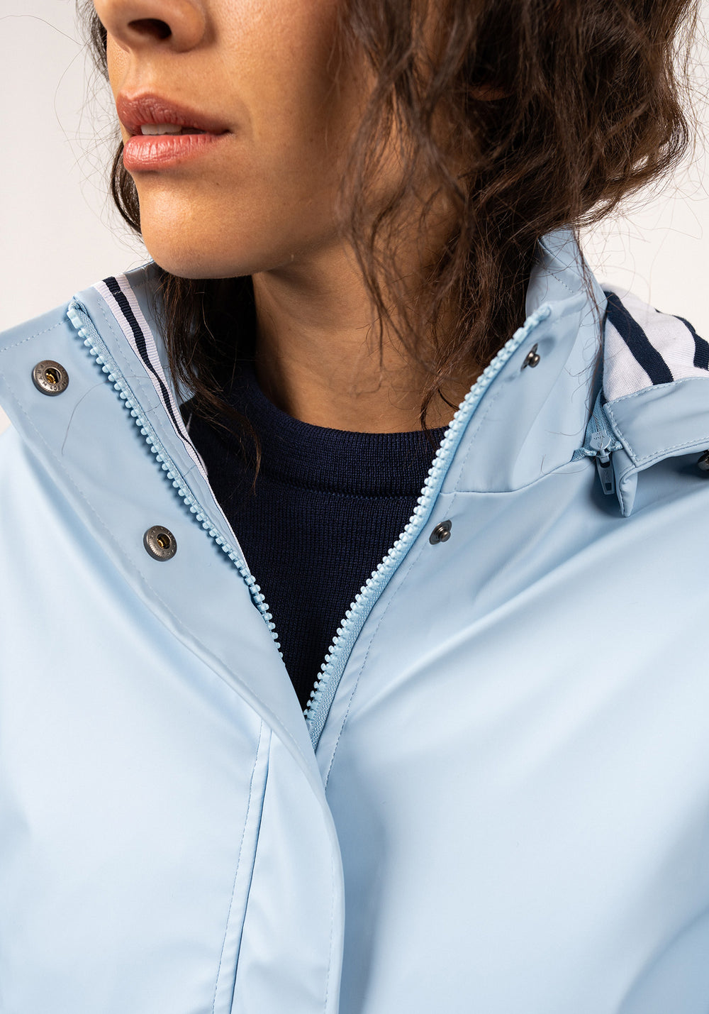 St Morgane Hooded Raincoat (LIGHT BLUE)