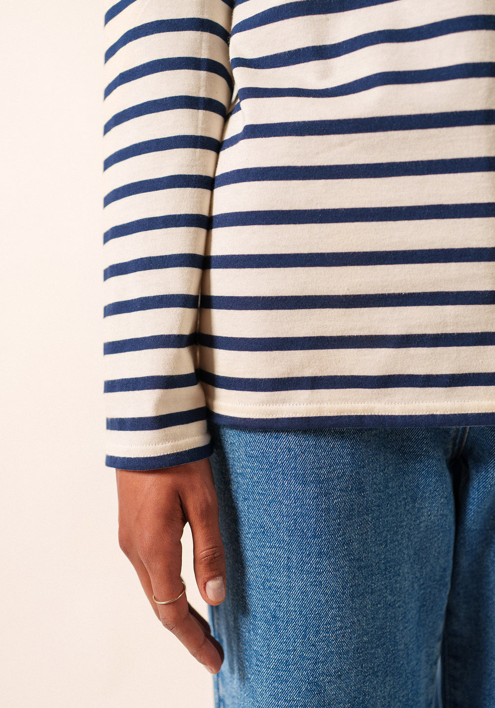 Minquiers Modern Breton Shirt (ECRU / NAVY)