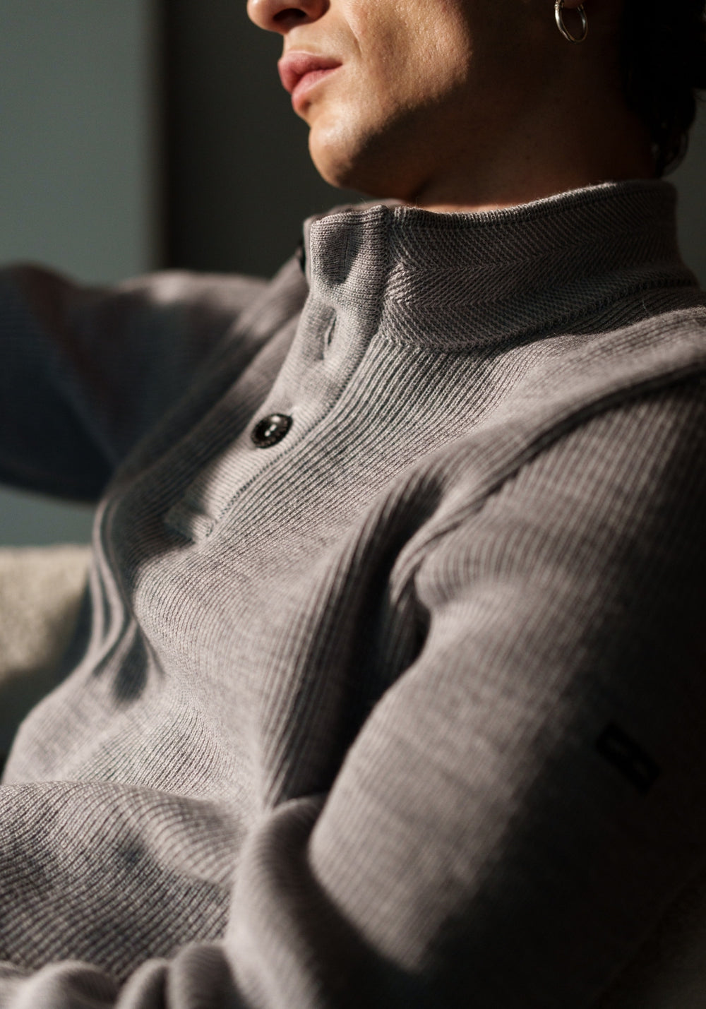 Bourboule Henley Sweater (LIGHT GRAY)