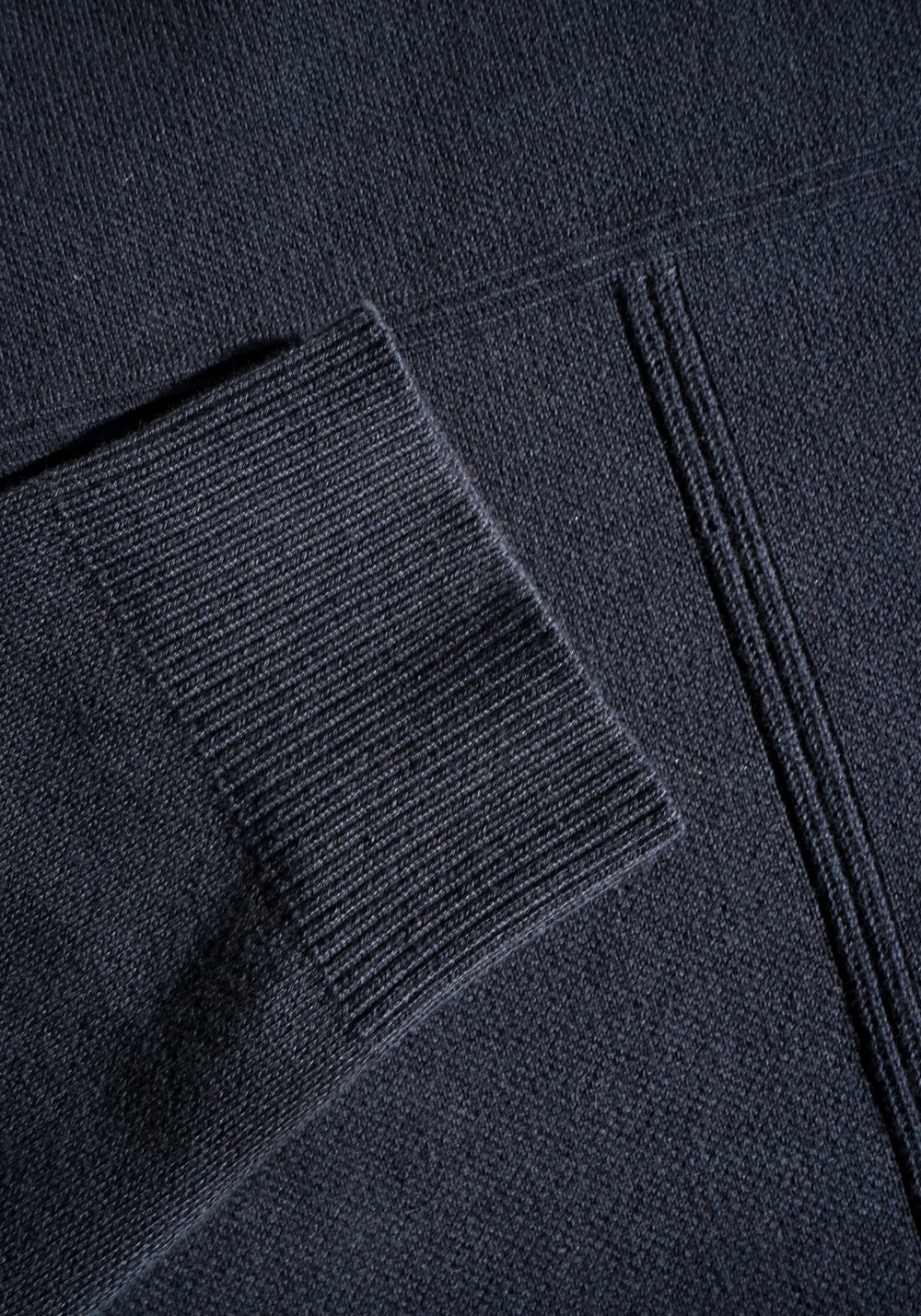 Graphic Sweater x Guillaume Larquemain (NAVY)