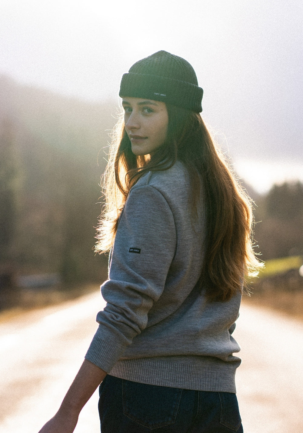 MIKI MAILLE - Short Ribbed Knit Fisherman Beanie (NAVY)
