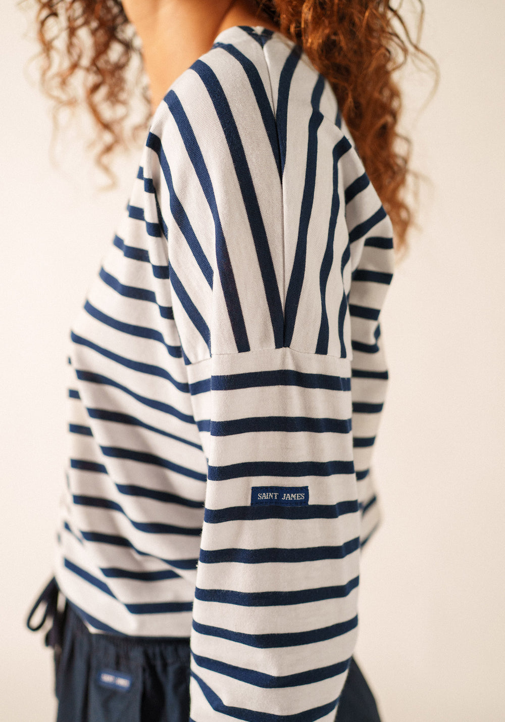 Minquiers Drop-Shoulder Breton Shirt (WHITE / NAVY)