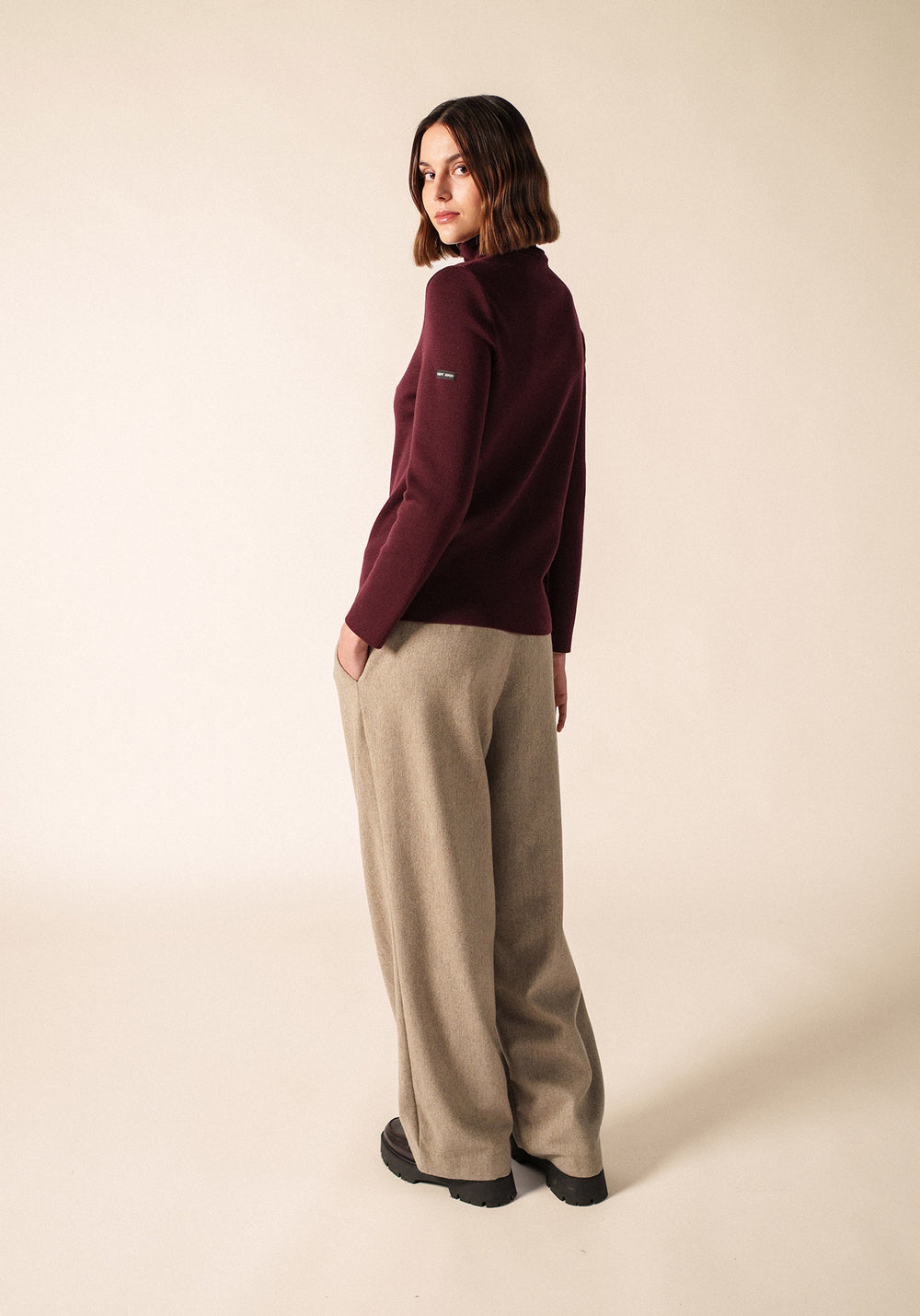 HOUAT Sweater (BURGUNDY)