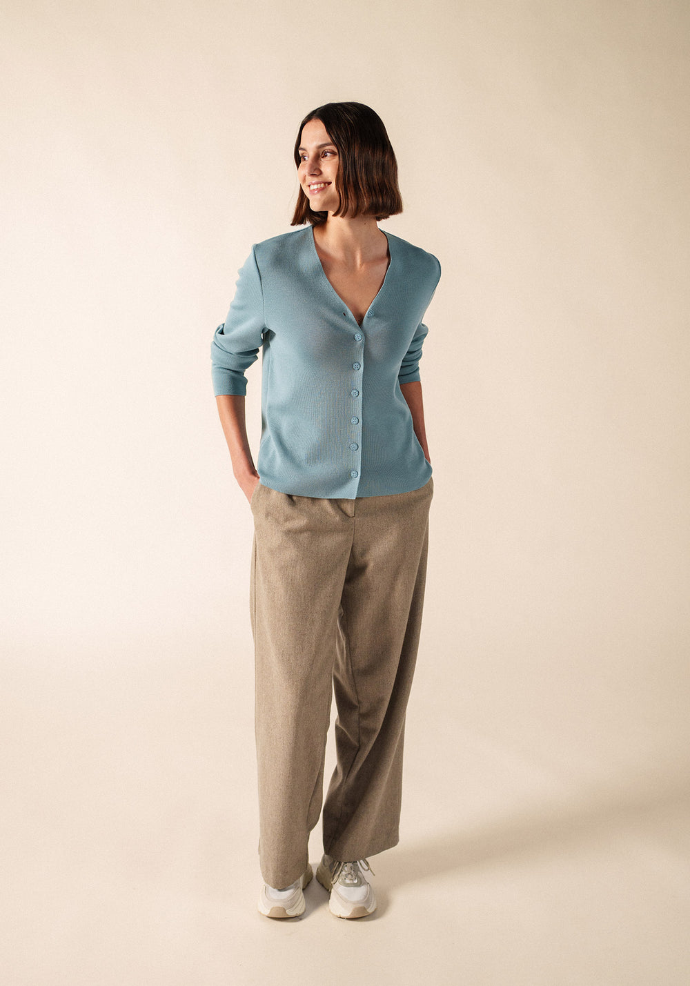 BREVANDS V-Neck Cardigan (LIGHT COASTAL BLUE)