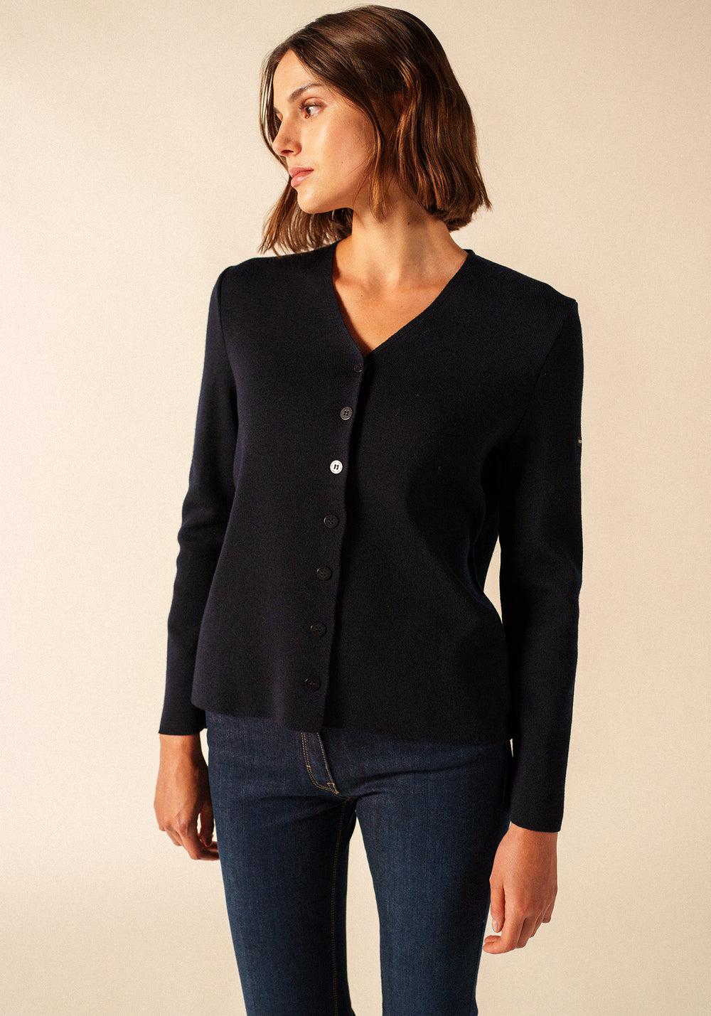 Brevands V-Neck Cardigan (NAVY)