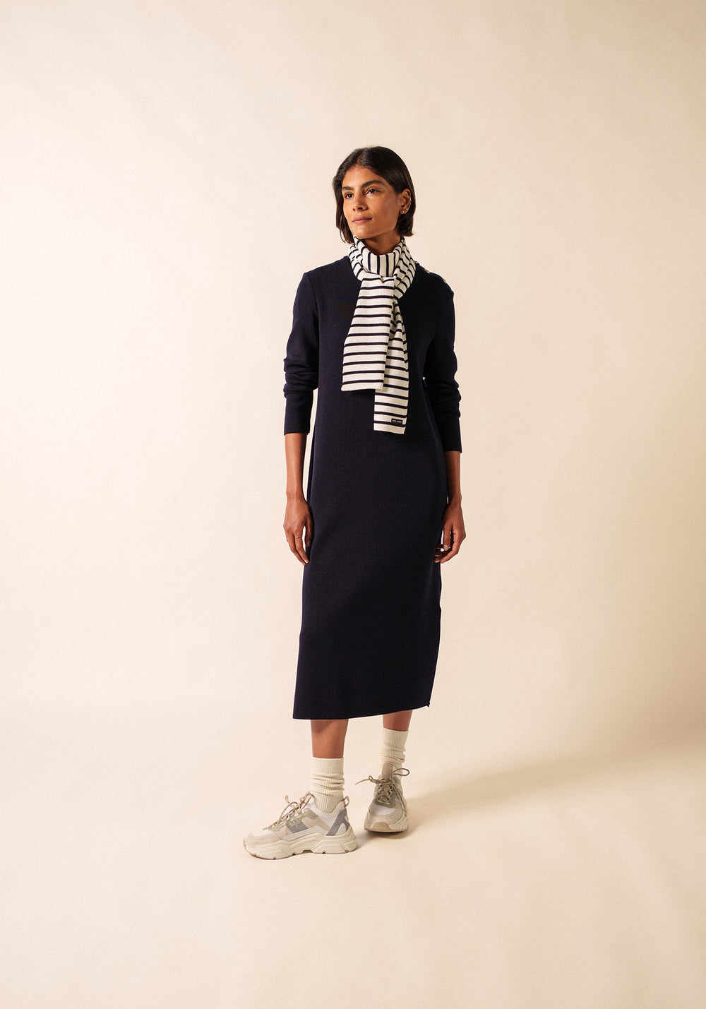 Duguay Striped Wool Scarf (IVORY / NAVY)