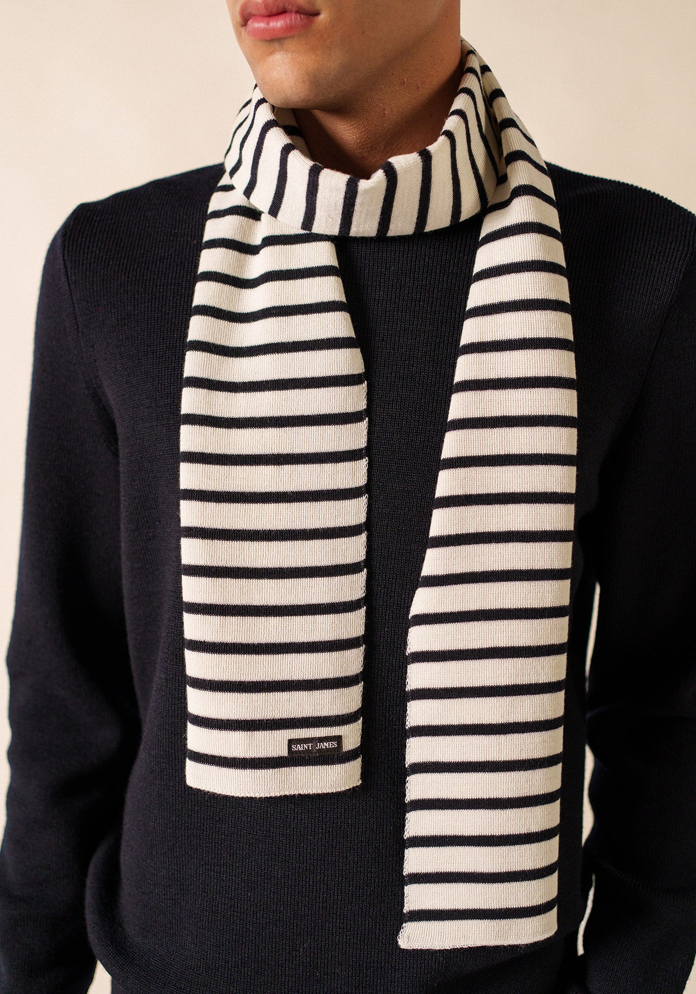 Duguay Striped Wool Scarf (IVORY / NAVY)