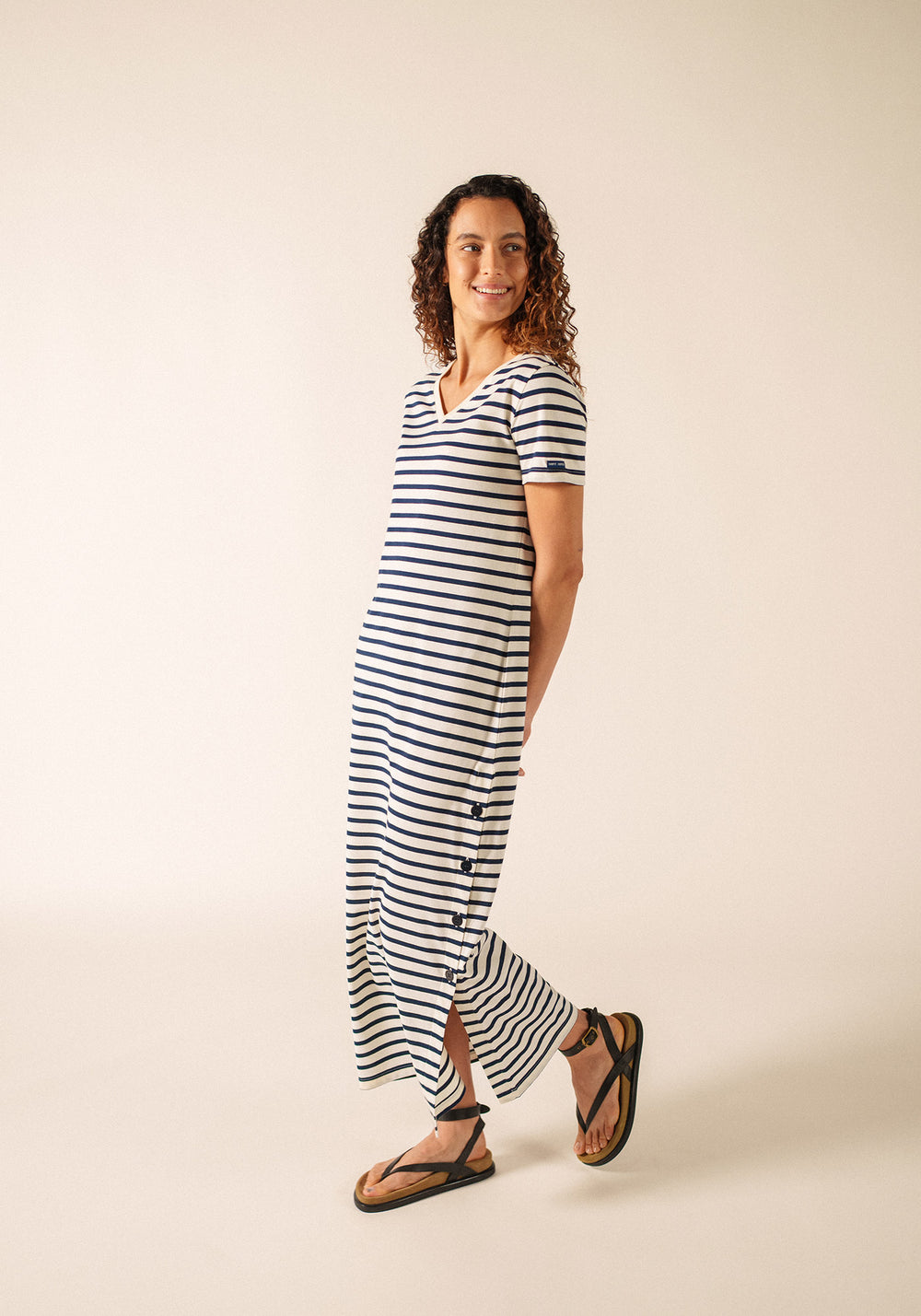 EZE - Midi Dress with High V-Neck and Side Buttons  | Light Soft Cotton (ECRU / NAVY)