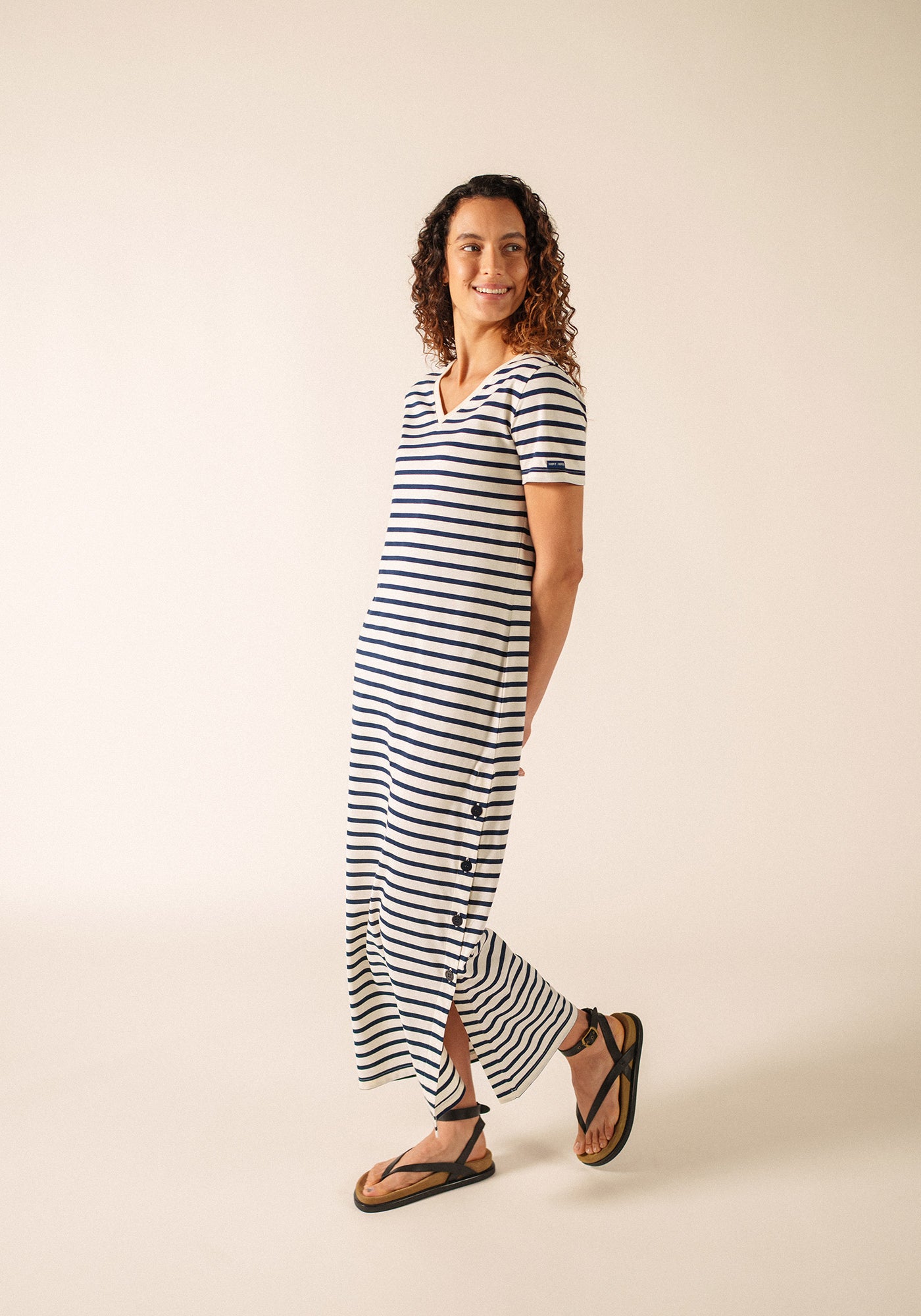 EZE - Midi Dress with High V-Neck and Side Buttons  | Light Soft Cotton (ECRU / NAVY)