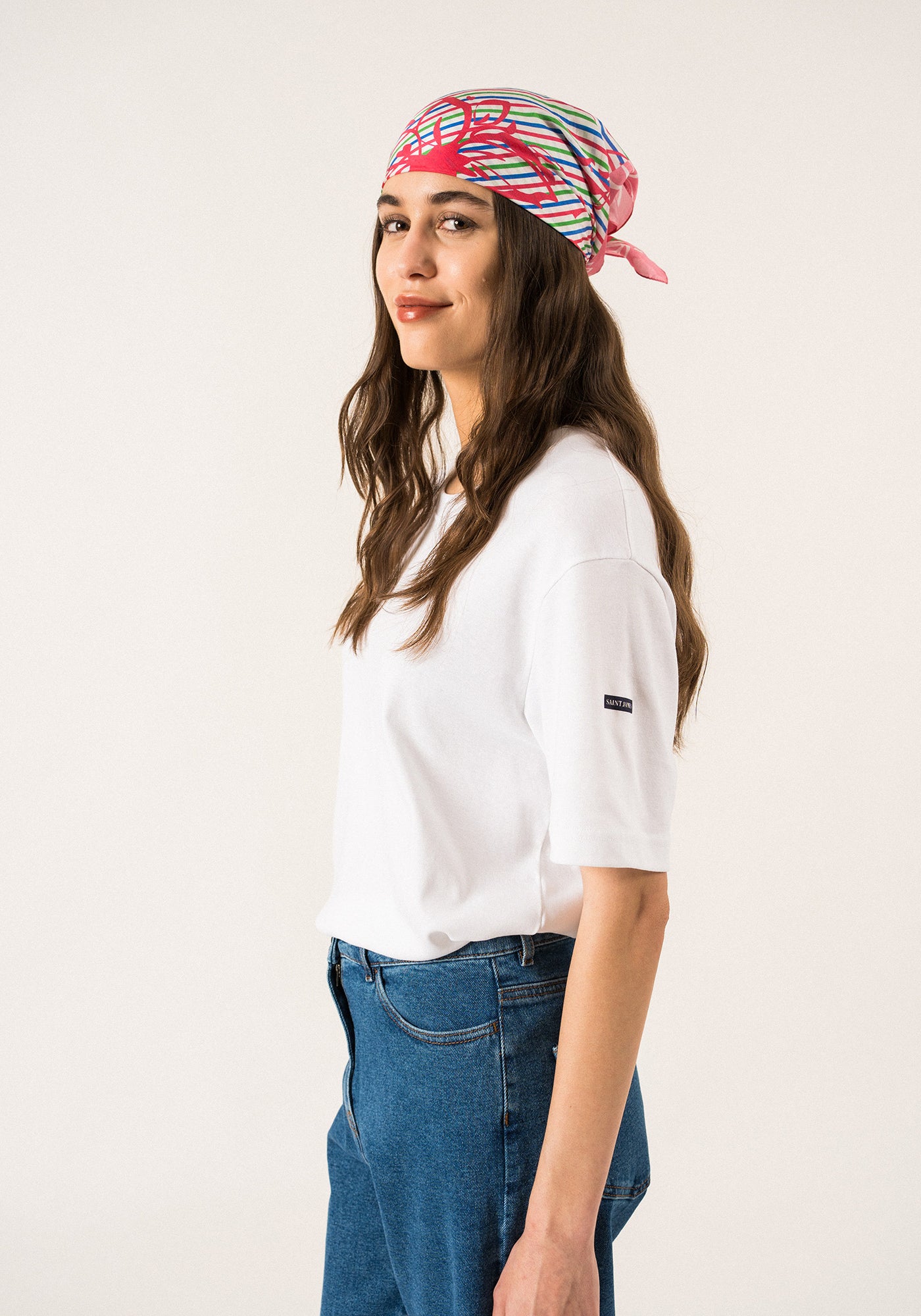 CARRE FLORAL - Square Scarf With Floral Motif (NEON PINK / MER BLUE / GREEN)