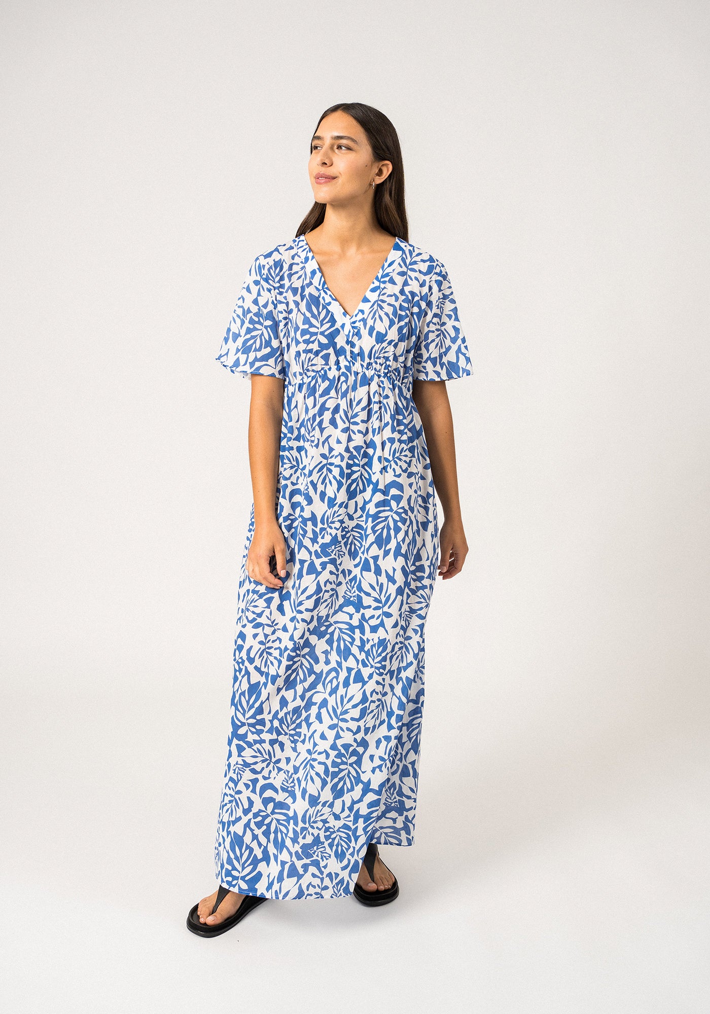 Cecilia Maxi Dress (WHITE / MER BLUE)