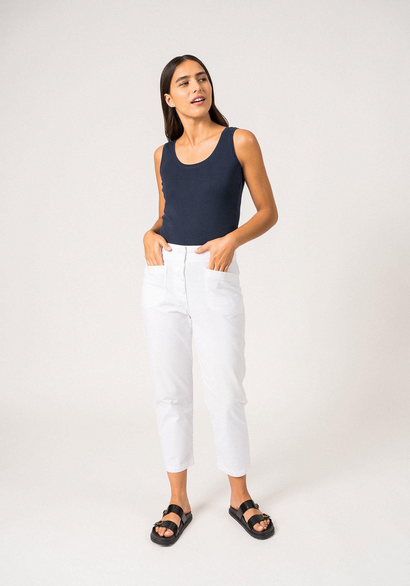 Salome Mom-Fit Pants (WHITE)