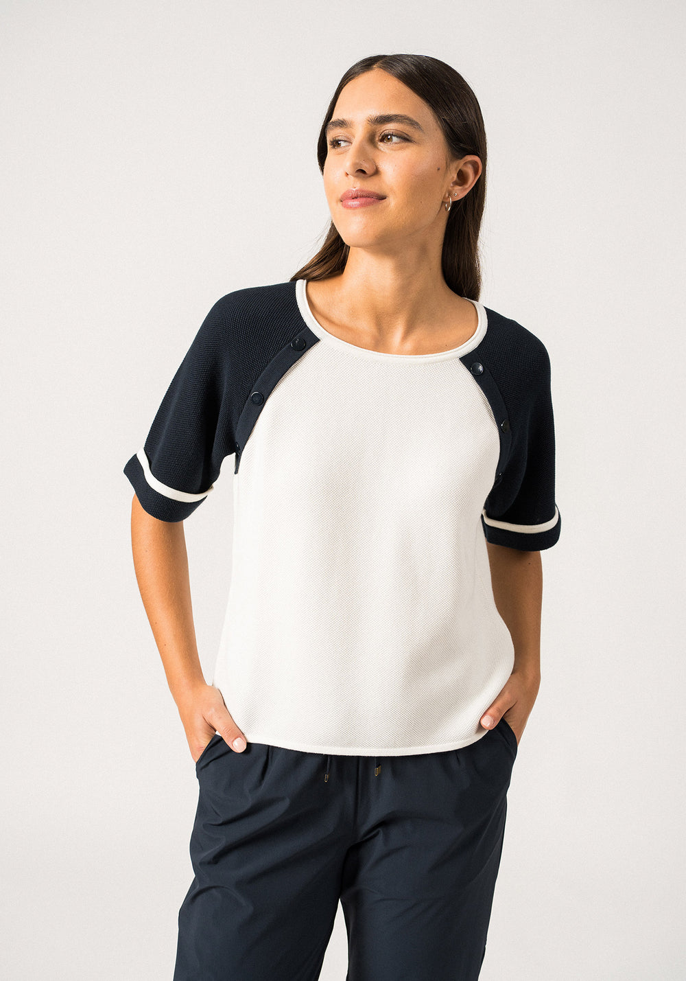 TRAVERSEE - Fancy Knit Cotton T-Shirt by Isabelle Ballu | 100% Cotton (IVORY / NAVY)