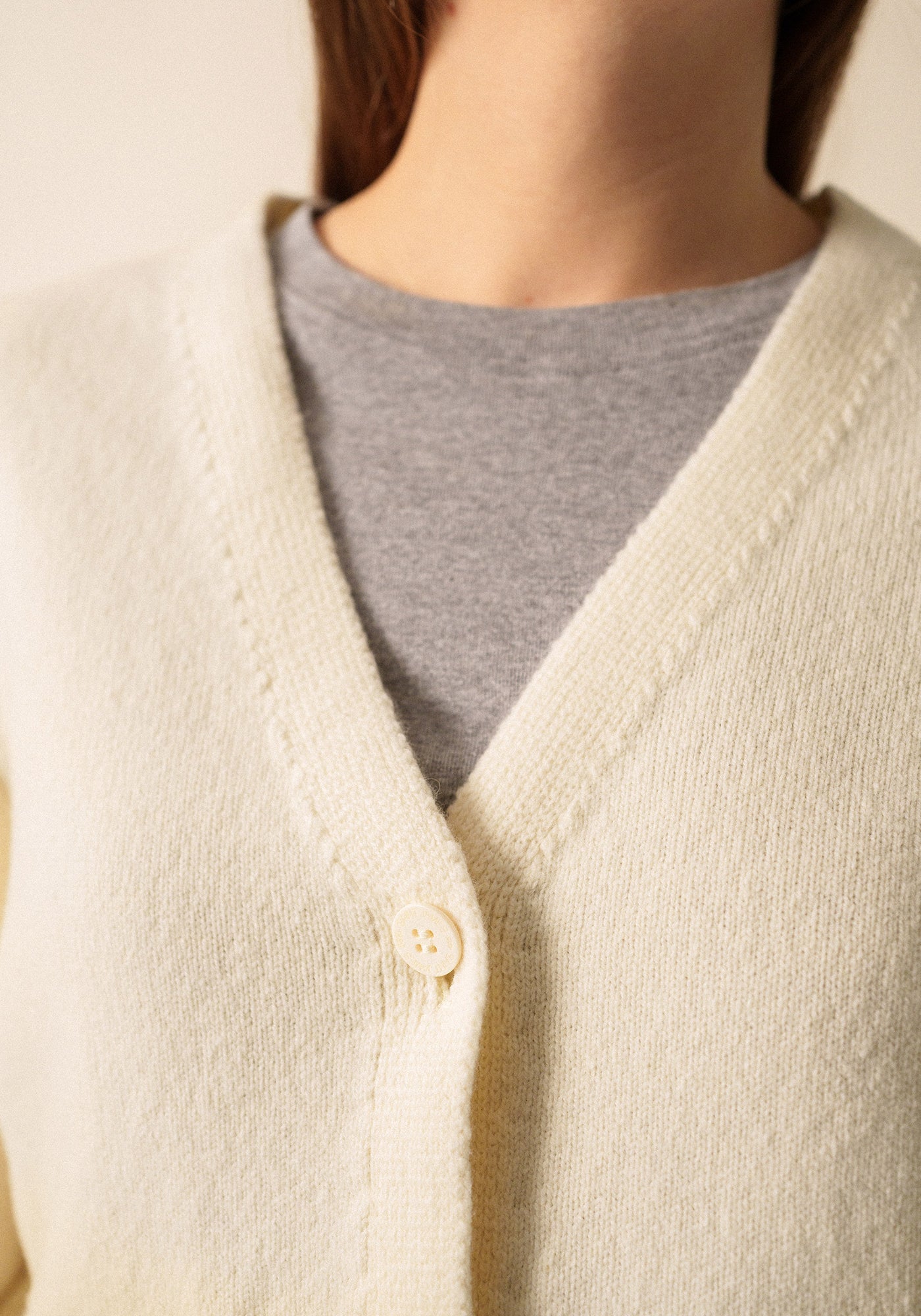 Annecy Wool Cardigan (IVORY / BRIGHT PINK / GRAY)