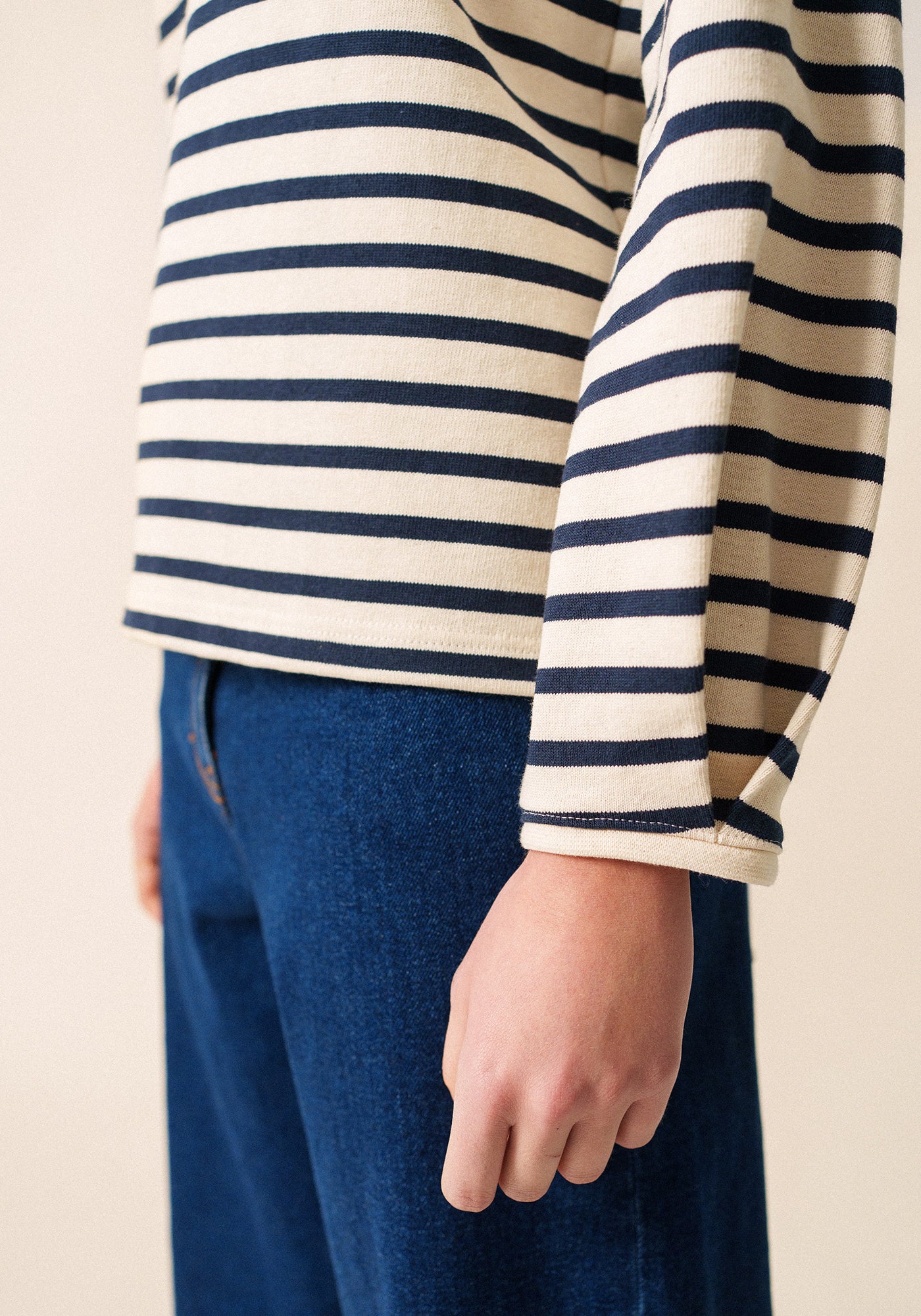 Yvoire Striped Top (ECRU / NAVY)