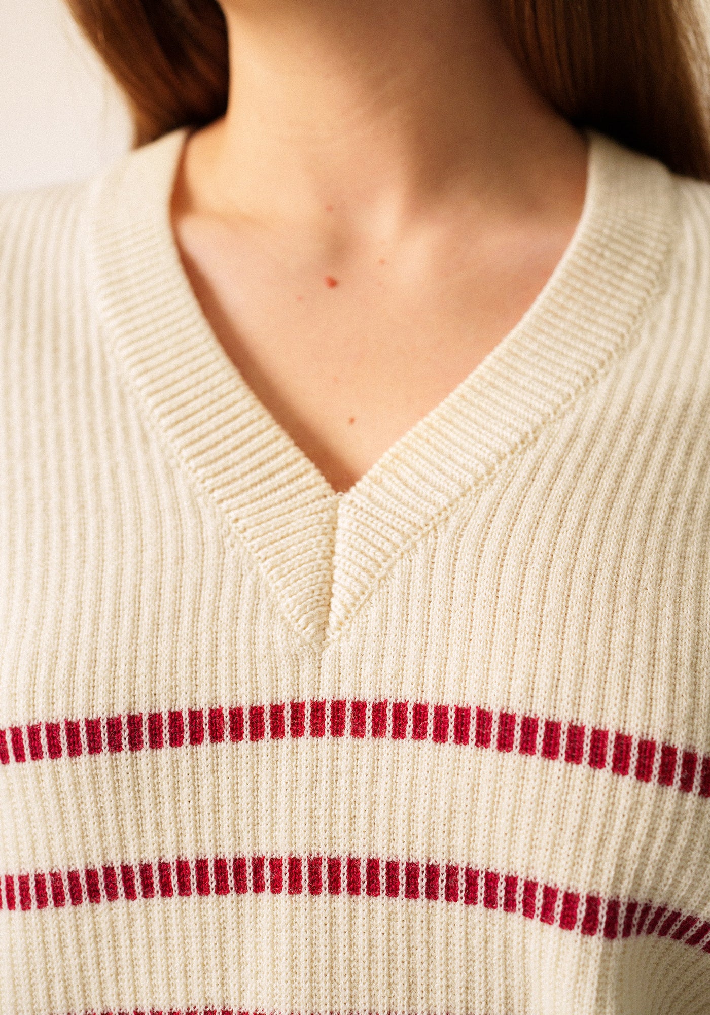 Rumilly Striped Sweater (ECRU / MAROON)