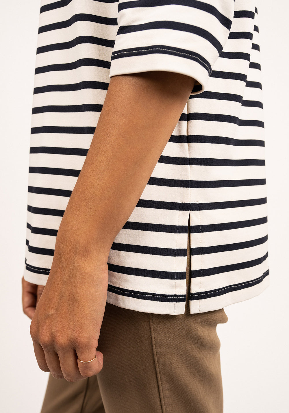 Phare Anti-Uv Striped Tunic (WHITE / NAVY)