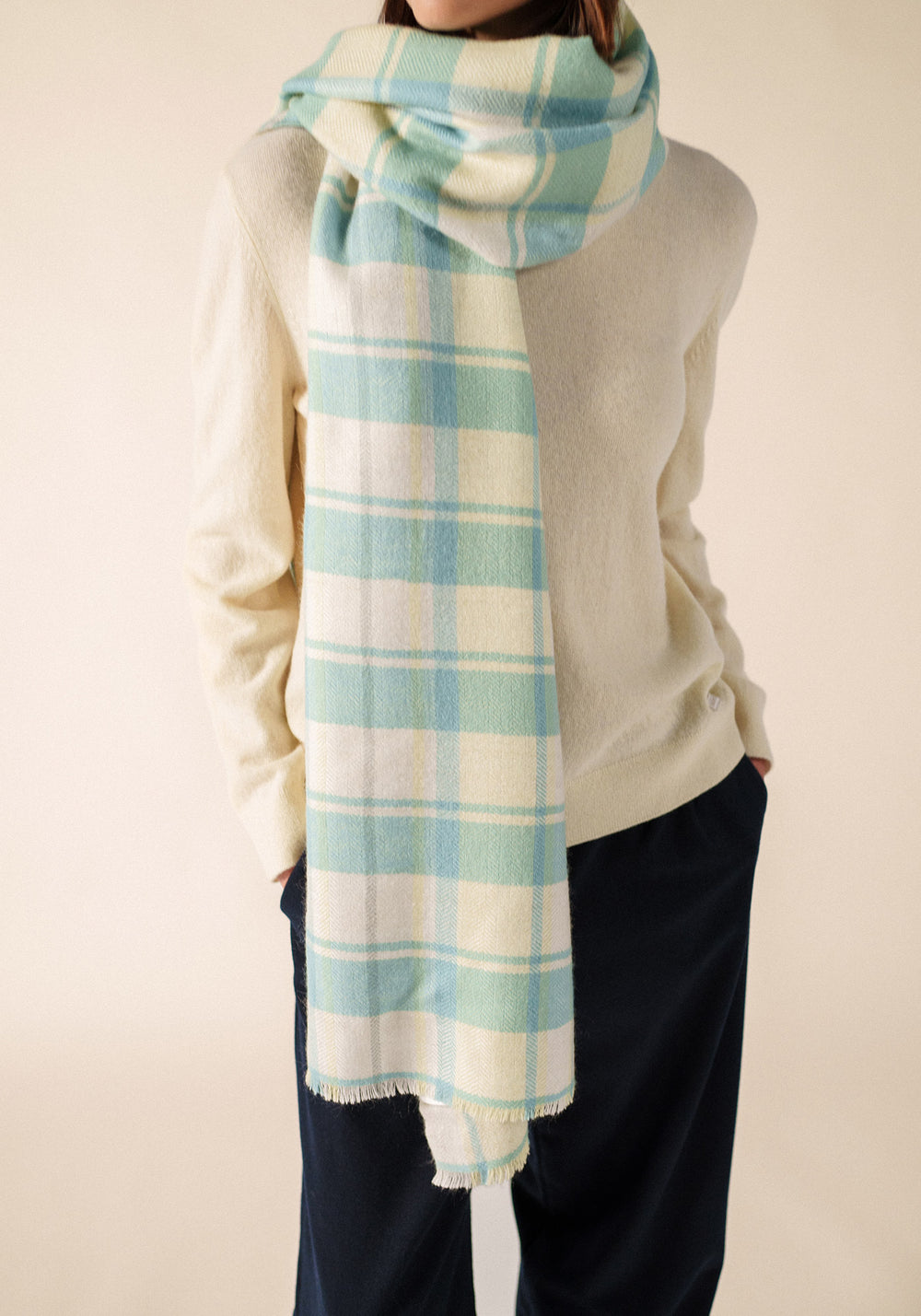 PLAID SCARF (WINTER LIGHT)