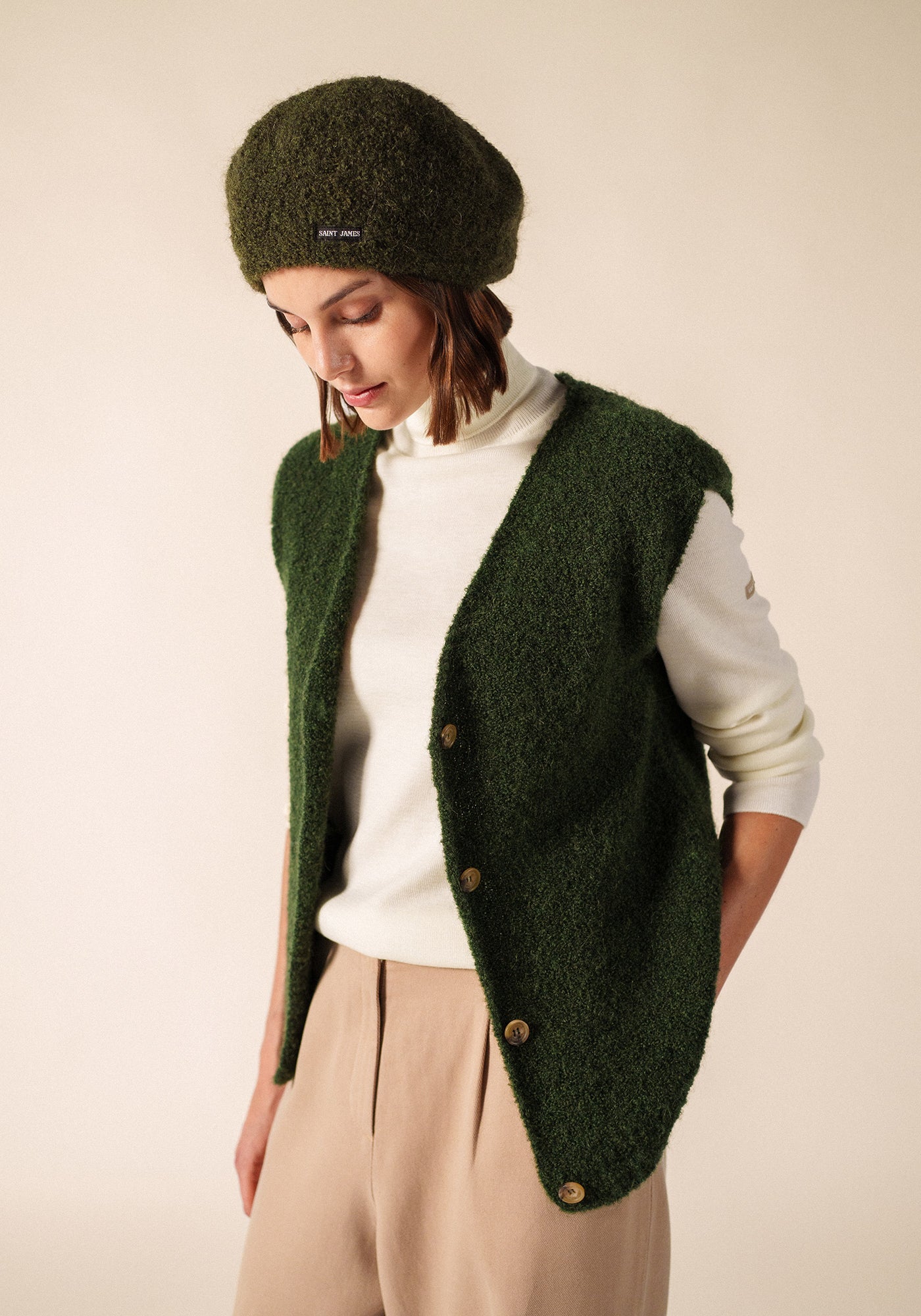 PARISIAN BERET Knit Bouclé Beret (MOSS GREEN)