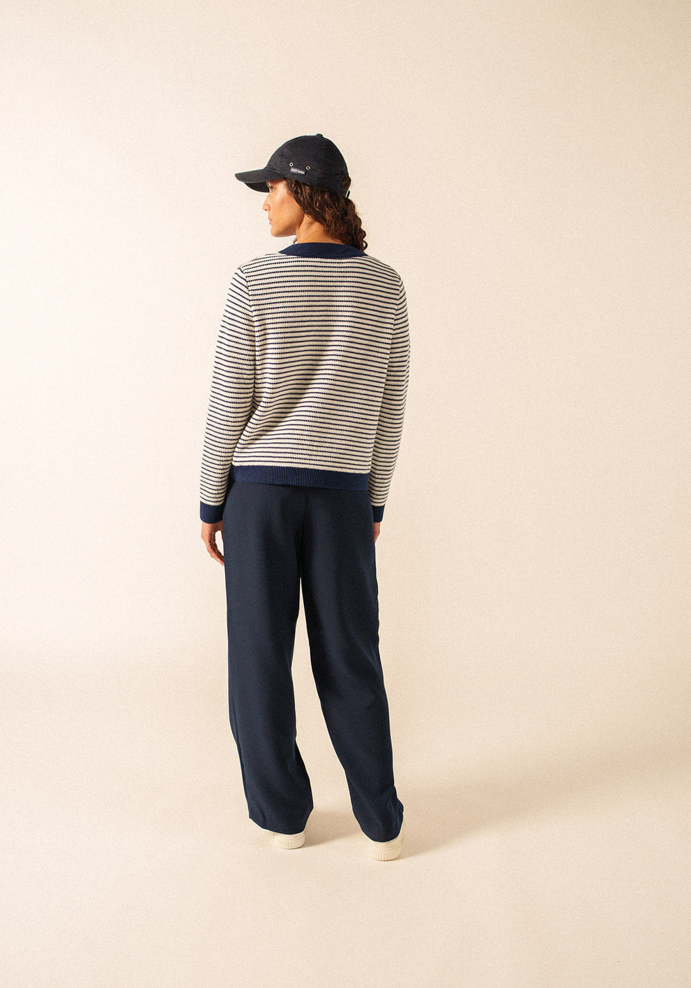 Istres Textured Knit Cardigan (IVORY / NAVY)