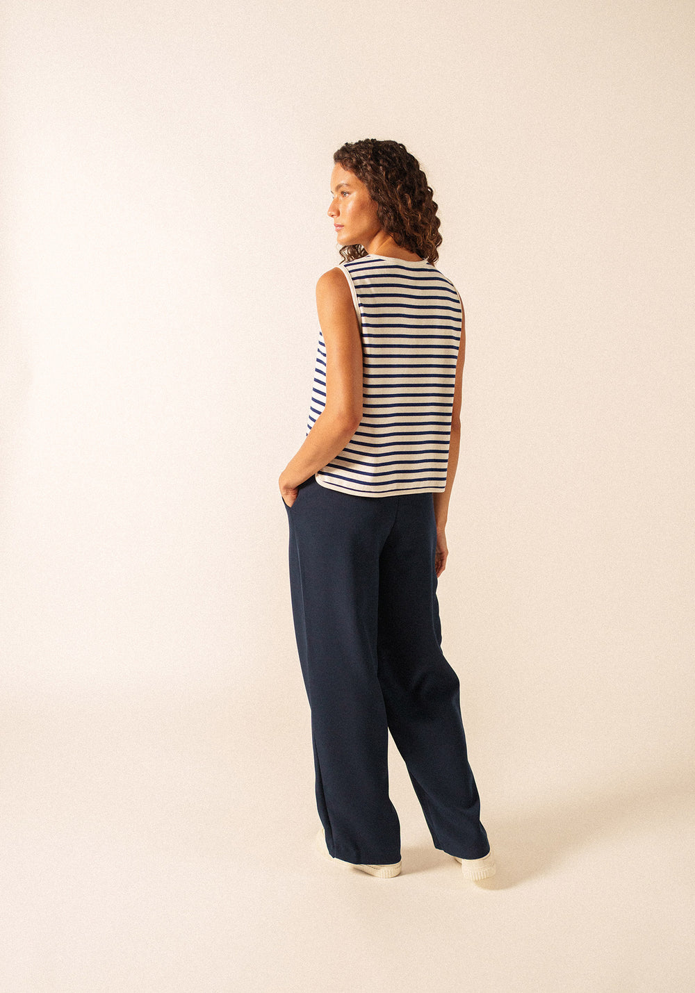 GOUVILLE Breton Stripe Sleeveless Vest (ECRU / NAVY)
