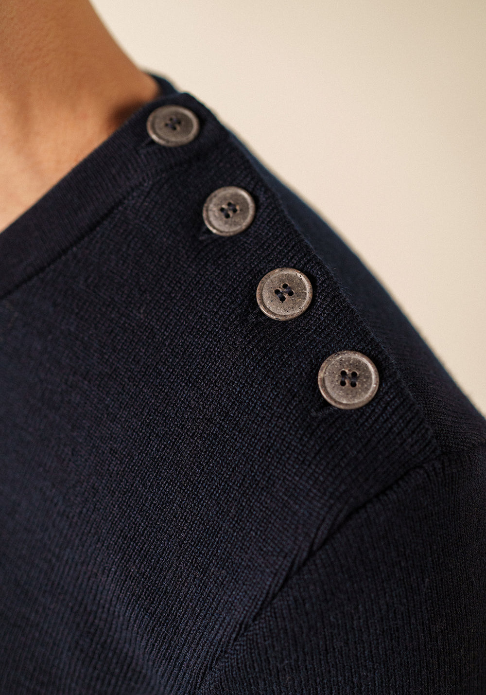 Cancale V-neck wool sweater (NAVY)