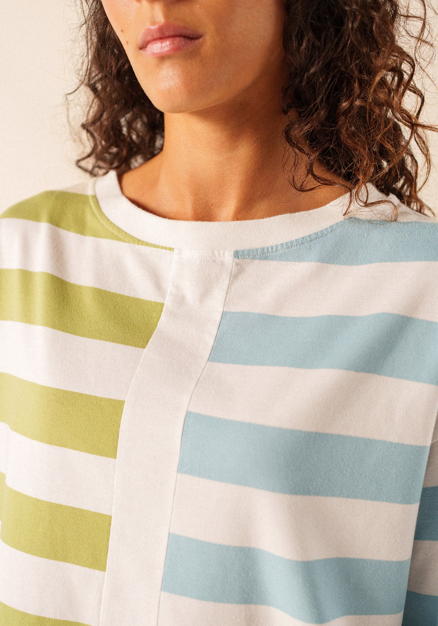 ESTELLE Graphic Striped T-Shirt (ACCALMIE)