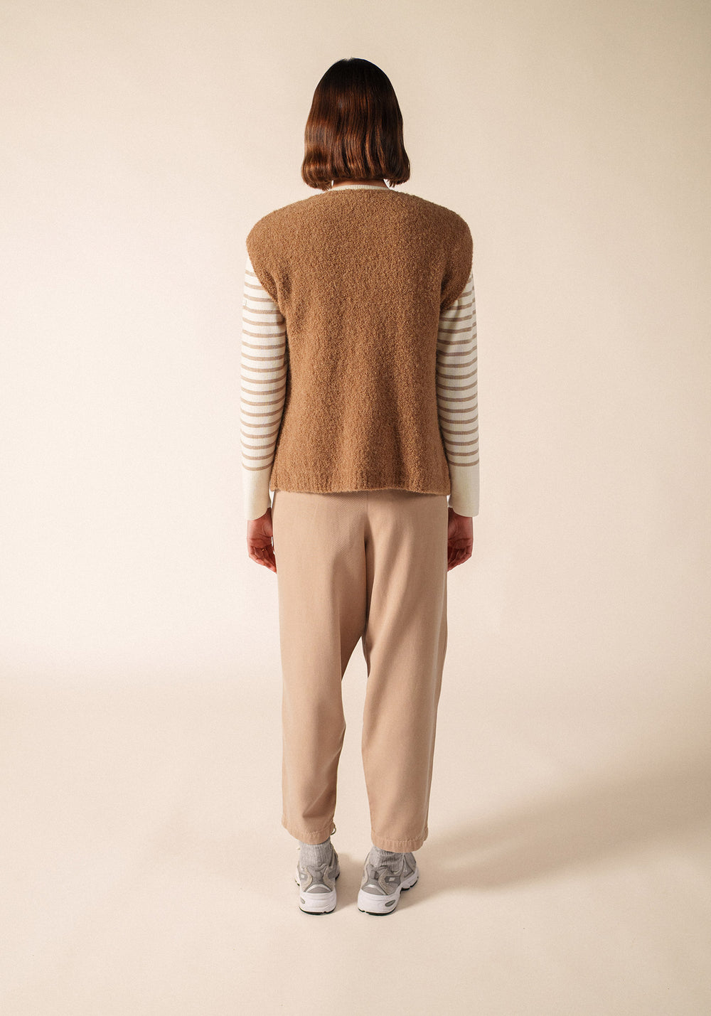 CADEAC Alpaca Sweater Vest (DARK BEIGE)