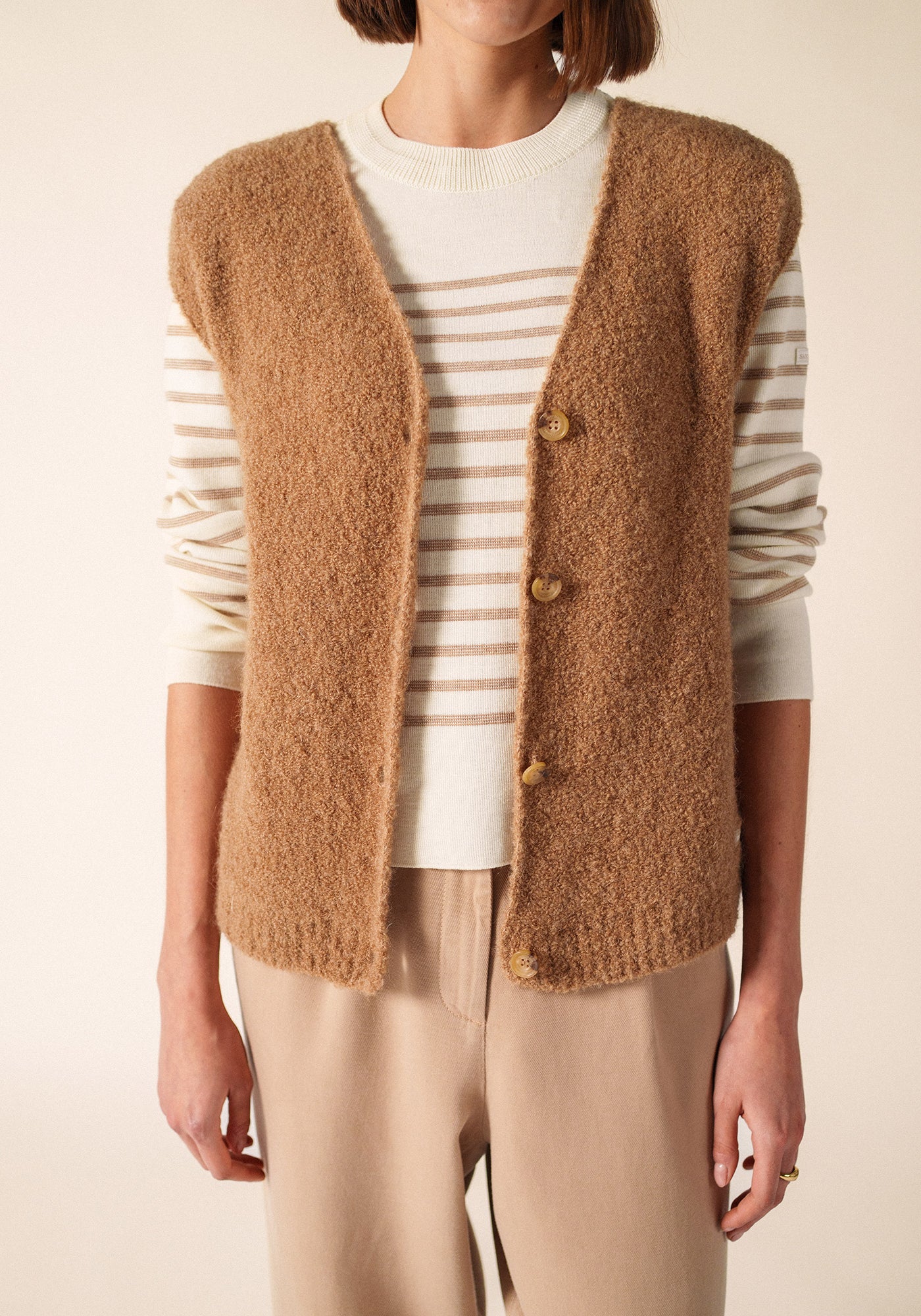 CADEAC Alpaca Sweater Vest (DARK BEIGE)