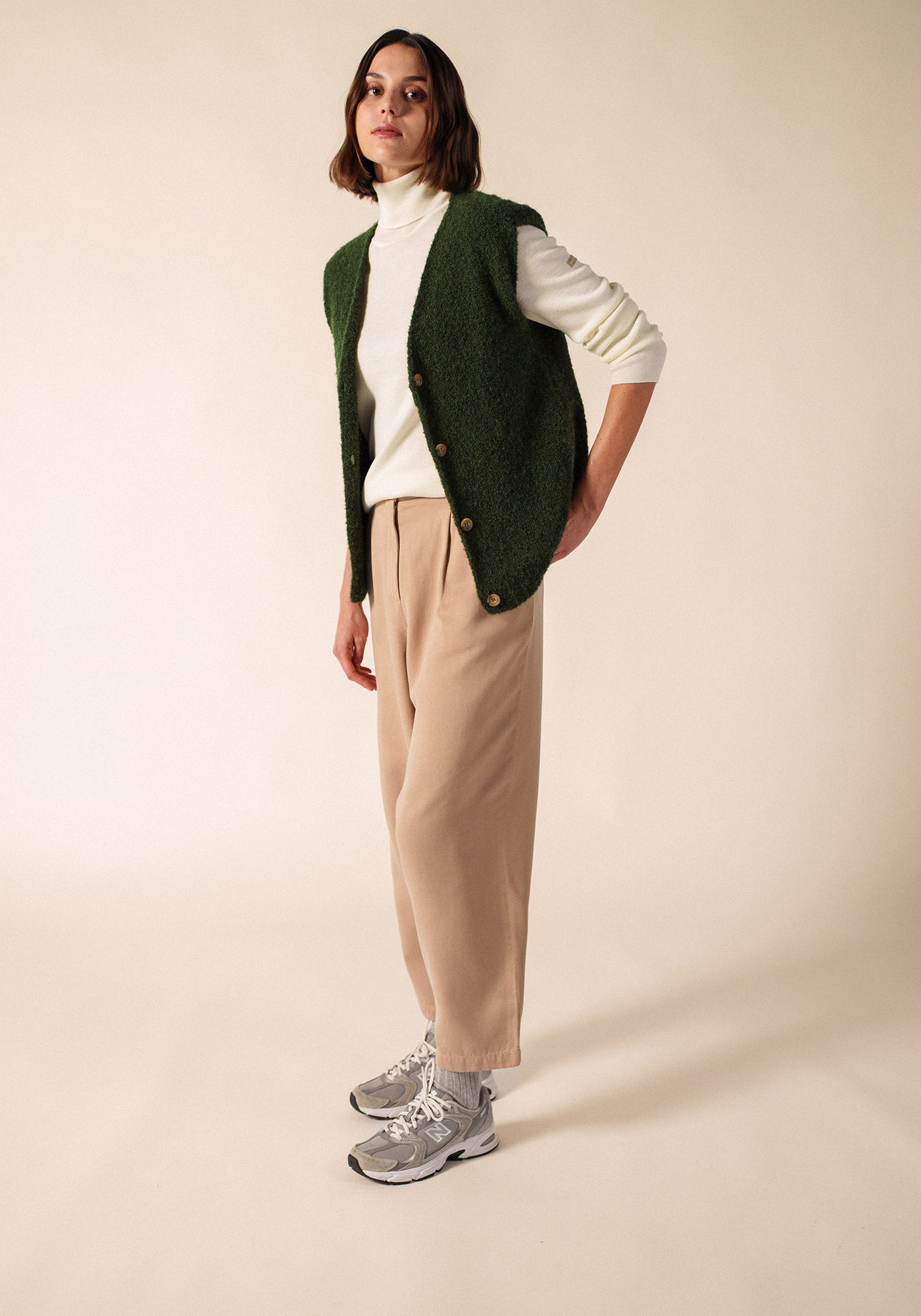CADEAC Alpaca Sweater Vest (MOSS GREEN)