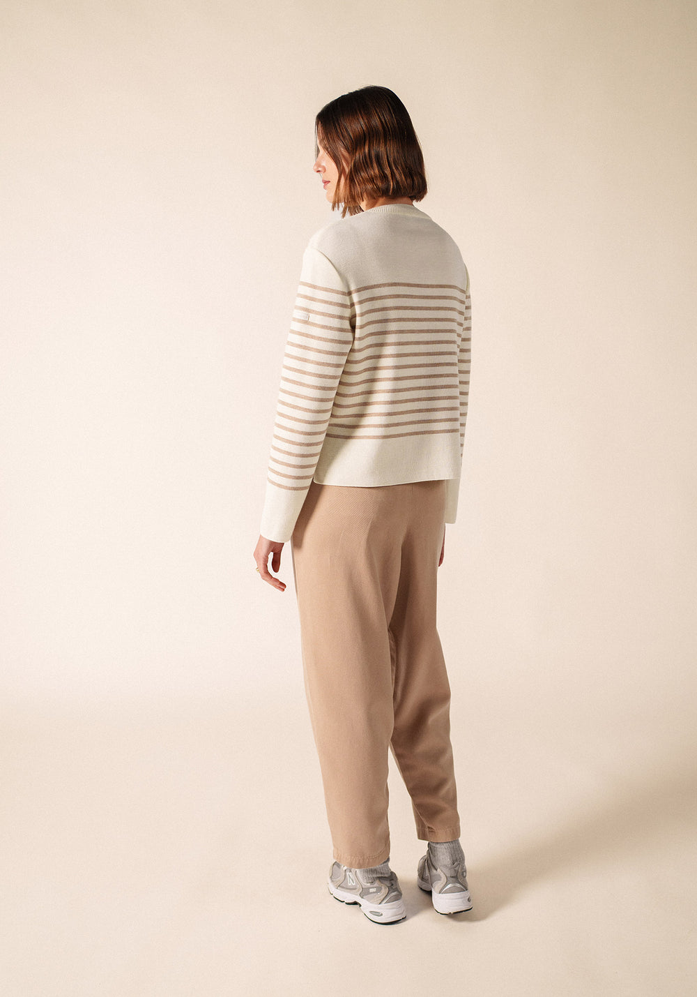 AULON Heathered Striped Wool Sweater (WHITE / DARK BEIGE)