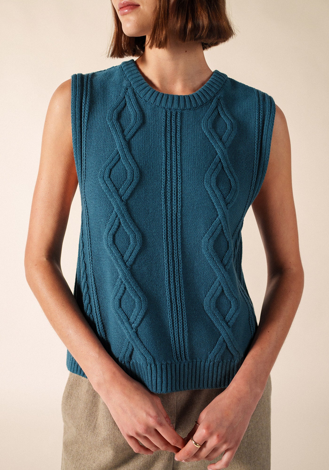 VAL D'AZUN Sweater Vest (COASTAL BLUE)