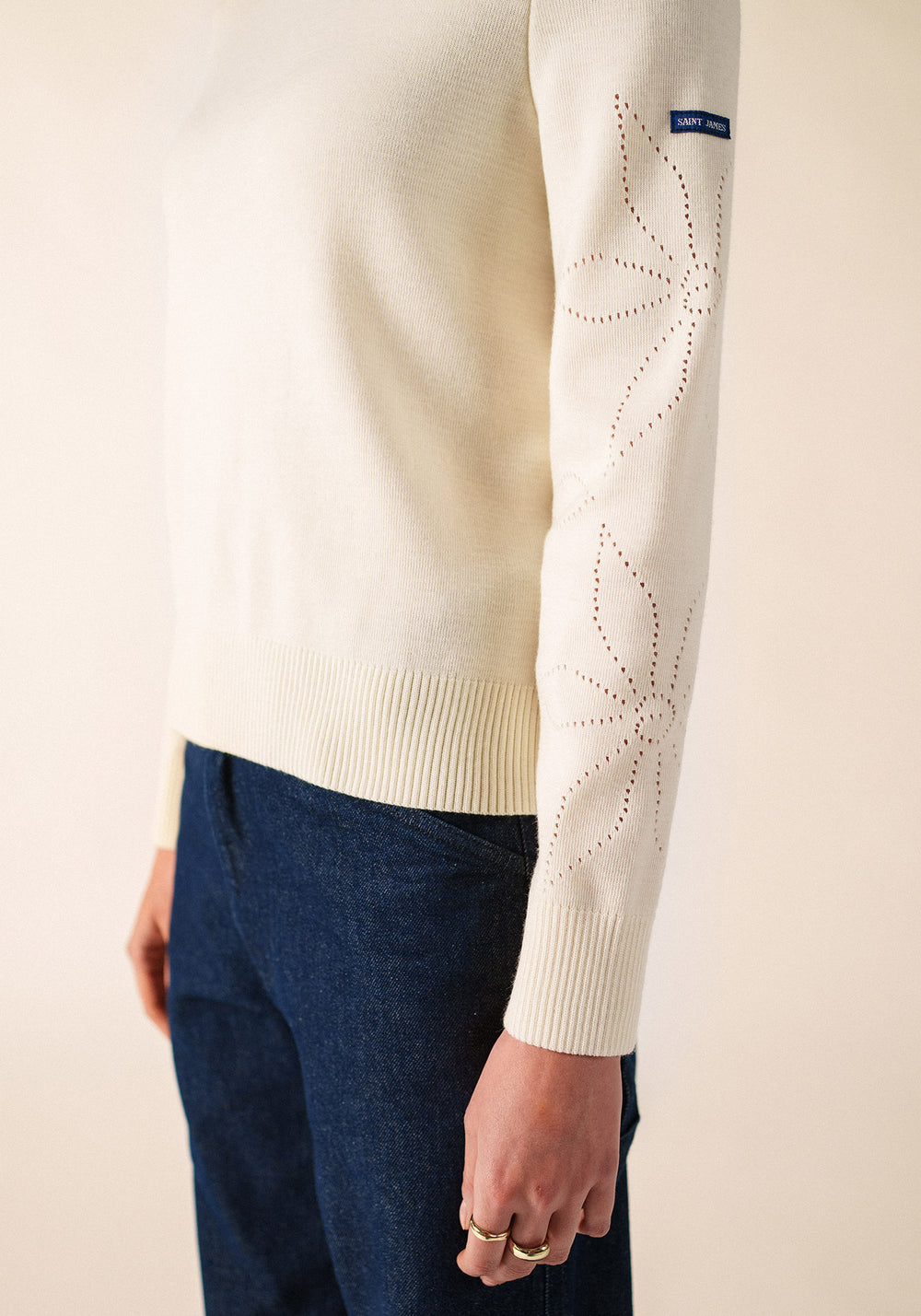 ASCOU Pointelle Sleeve Wool Sweater (WHITE)
