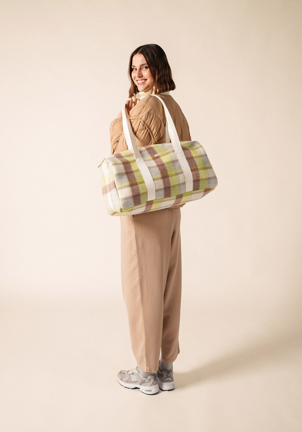 WEEKEND TOTE (WINTER WHITE / BEIGE / BUTTER YELLOW)