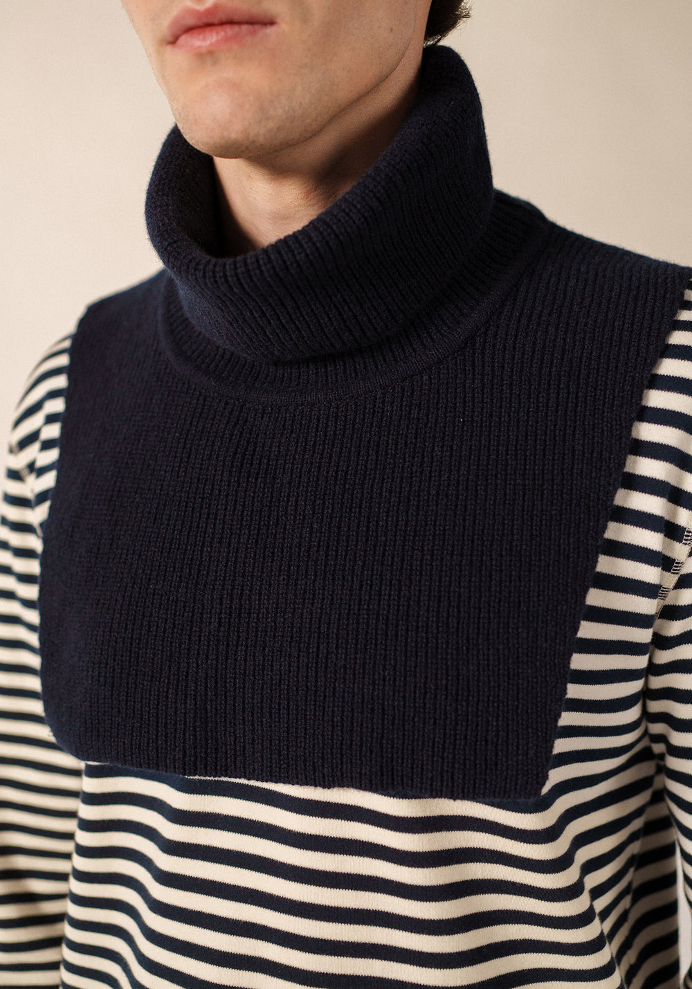 SCARF COLLAR in Wool (NAVY)