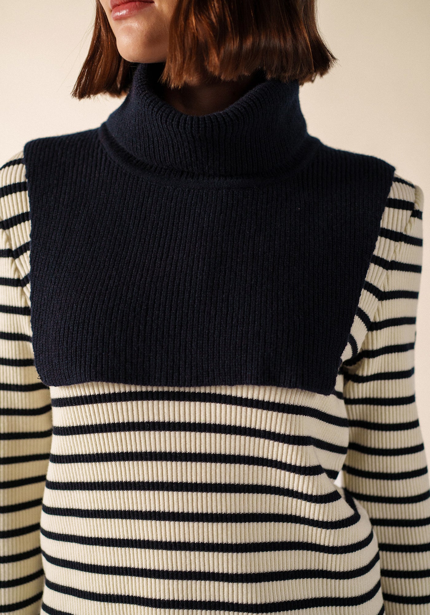 SCARF COLLAR in Wool (NAVY)