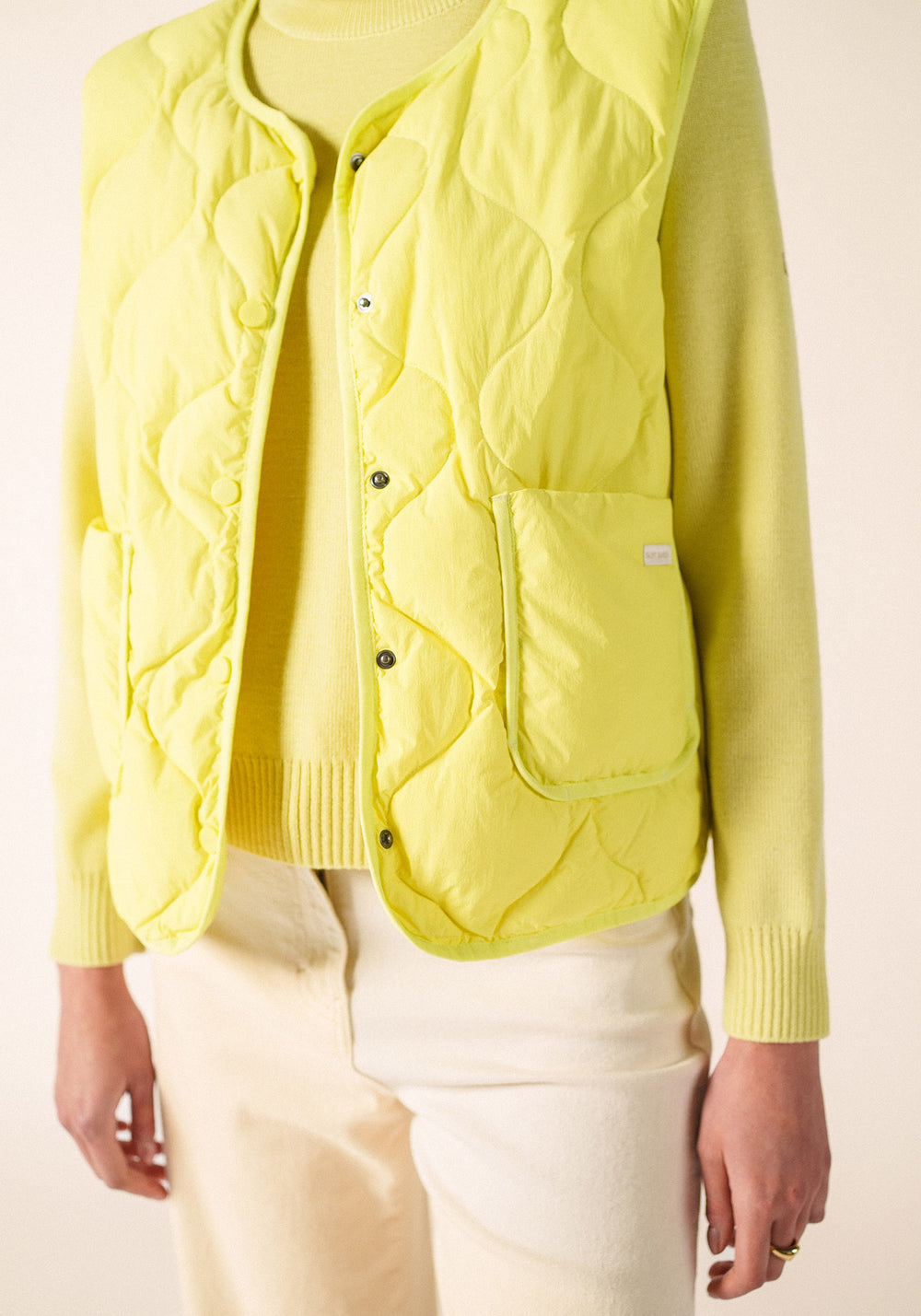 ST CARLA Vest (BUTTER YELLOW)