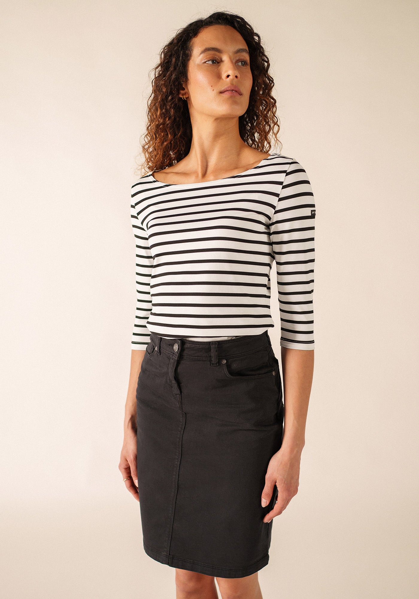 GARDE-COTE III Anti UV Top (WHITE / BLACK)