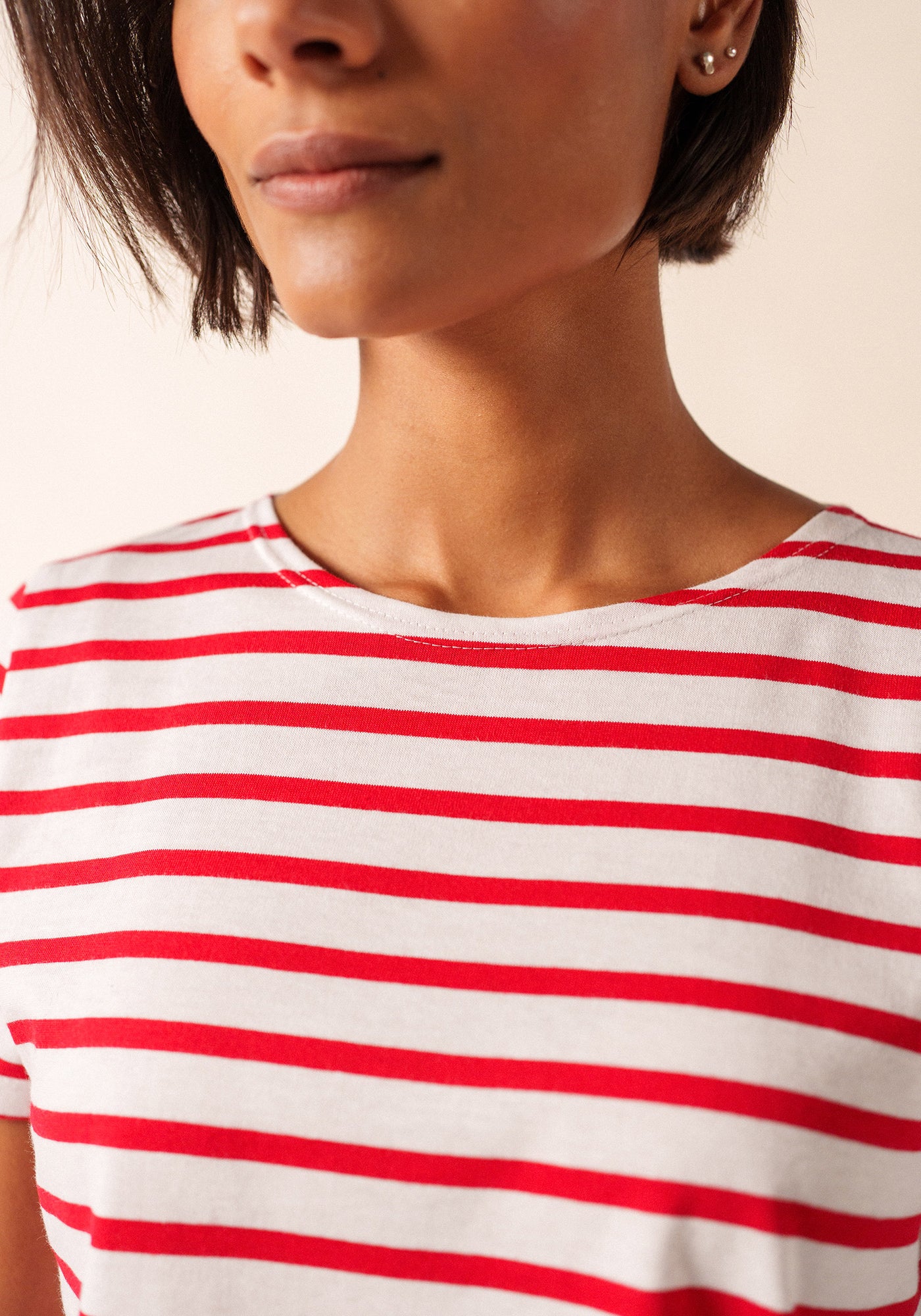 ETRILLE - Nautical Stripe Tee with Short Sleeves | Soft Cotton | Women Fit (WHITE / RED)