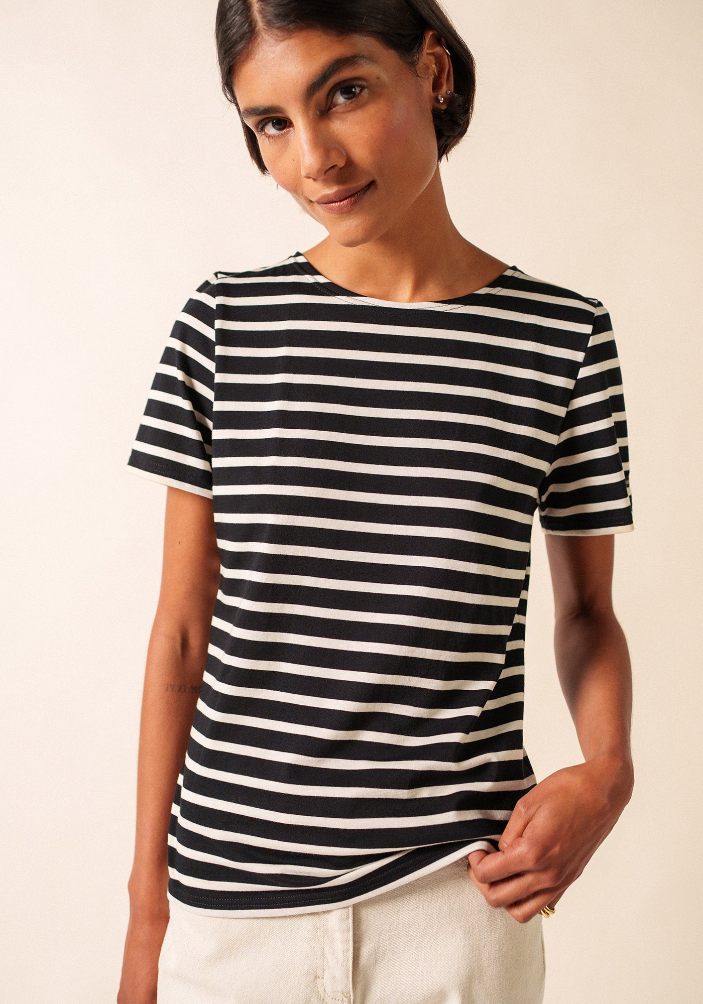 ETRILLE II Nautical Striped Tee (BLACK / ECRU)