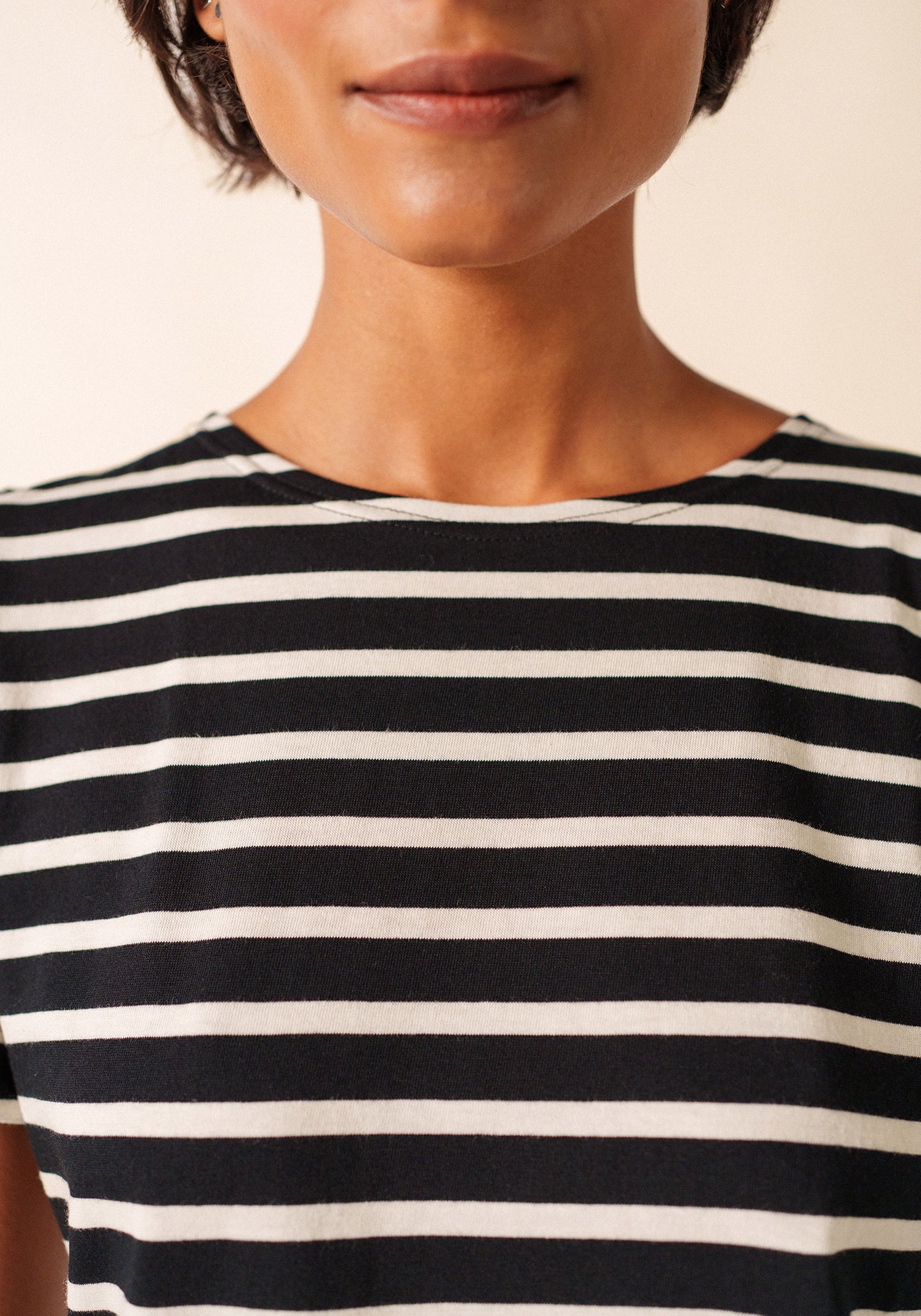 ETRILLE II Nautical Striped Tee (BLACK / ECRU)