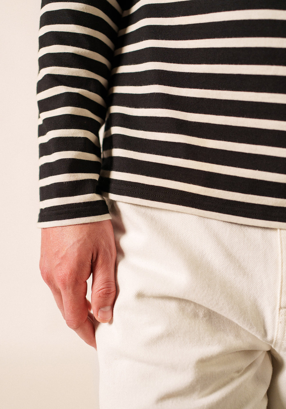 Minquiers Modern Breton Shirt (BLACK / ECRU)