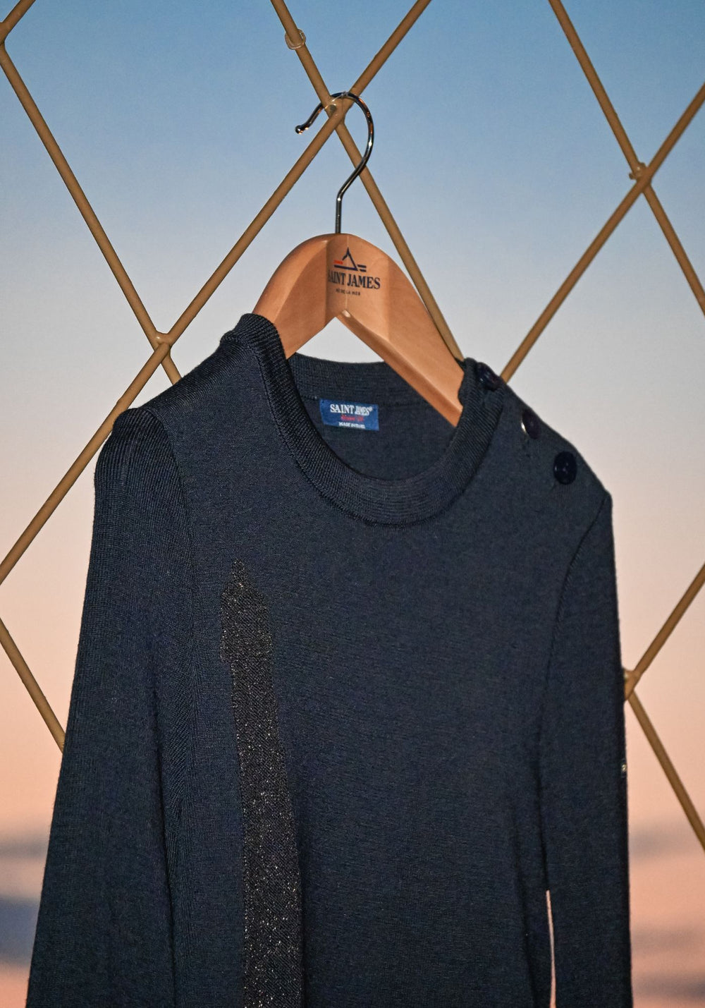 Bregancon Eiffel Breton Sweater (NAVY / BRONZE)