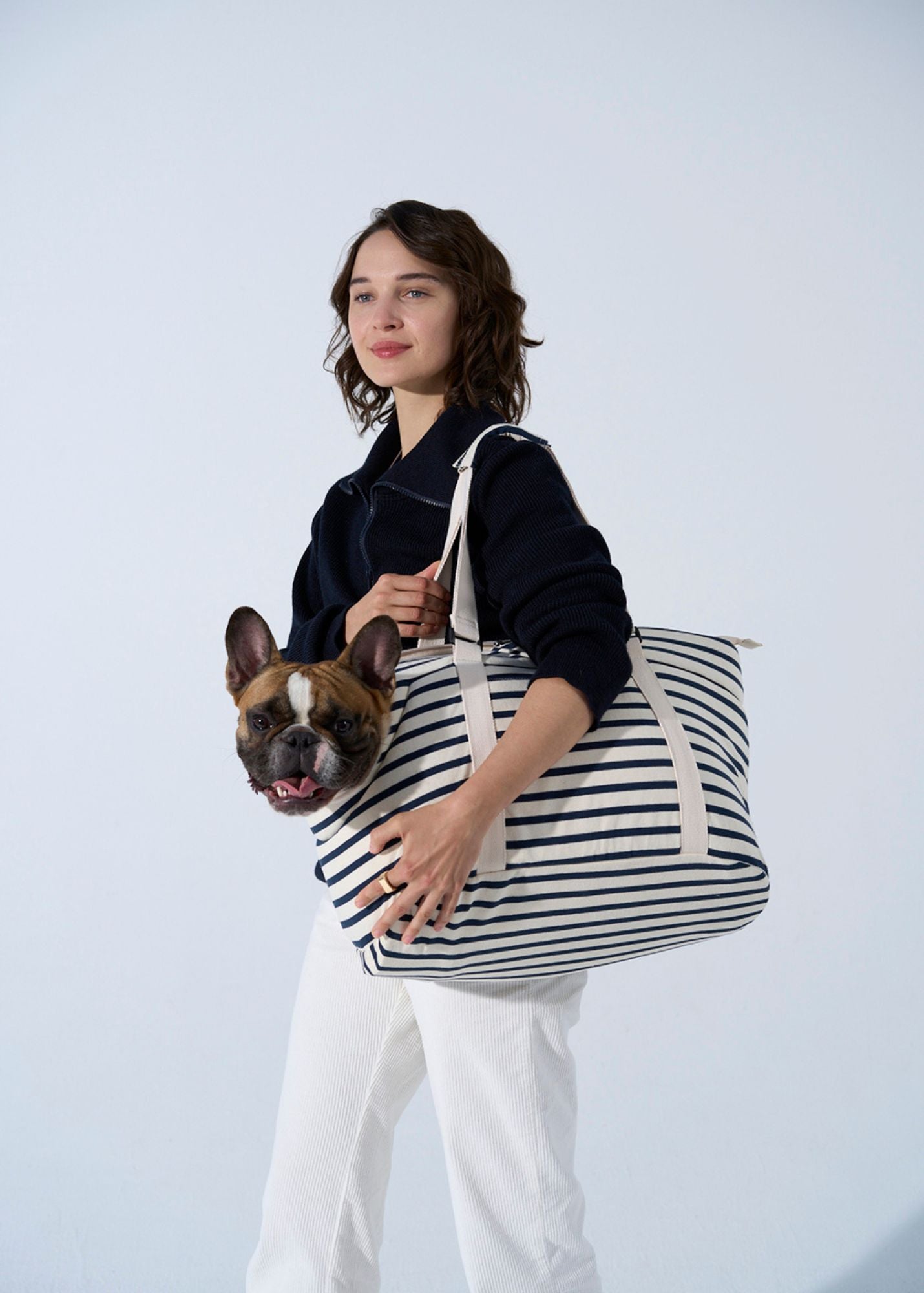 PARISIAN PUP Travel Bag (ECRU / NAVY) • Saint James USA